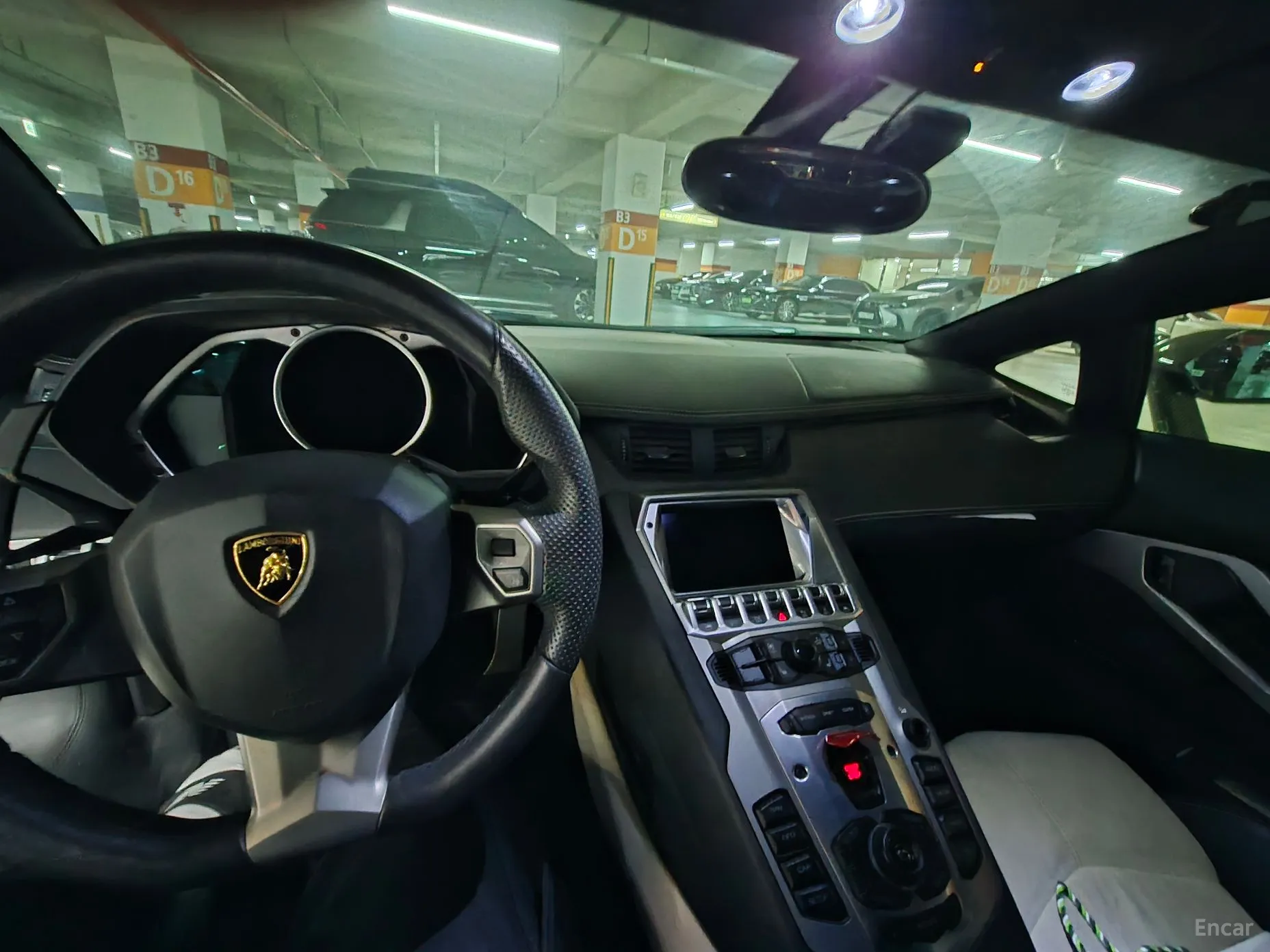 Lamborghini Aventador превью 7