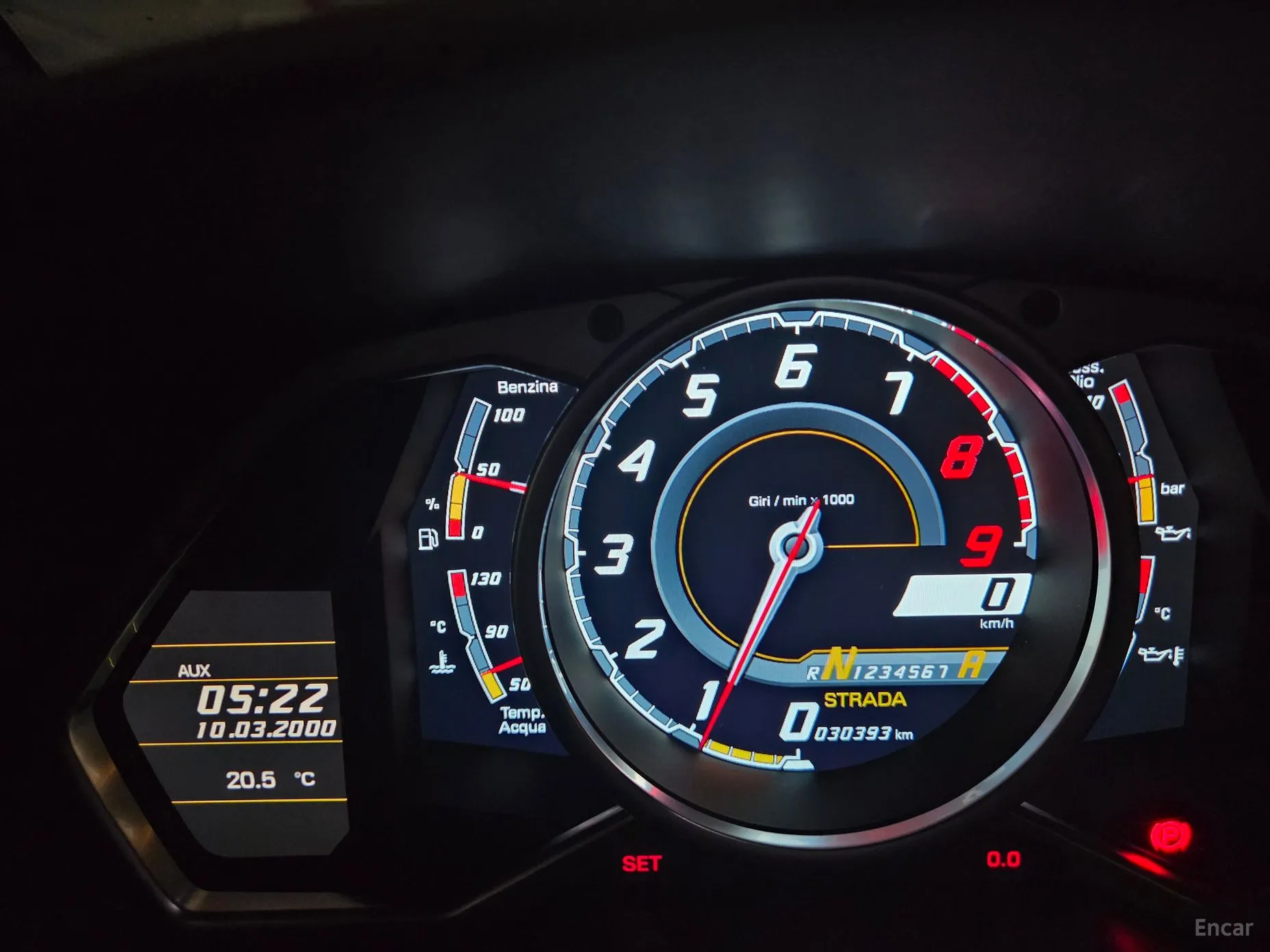 Lamborghini Aventador превью 8