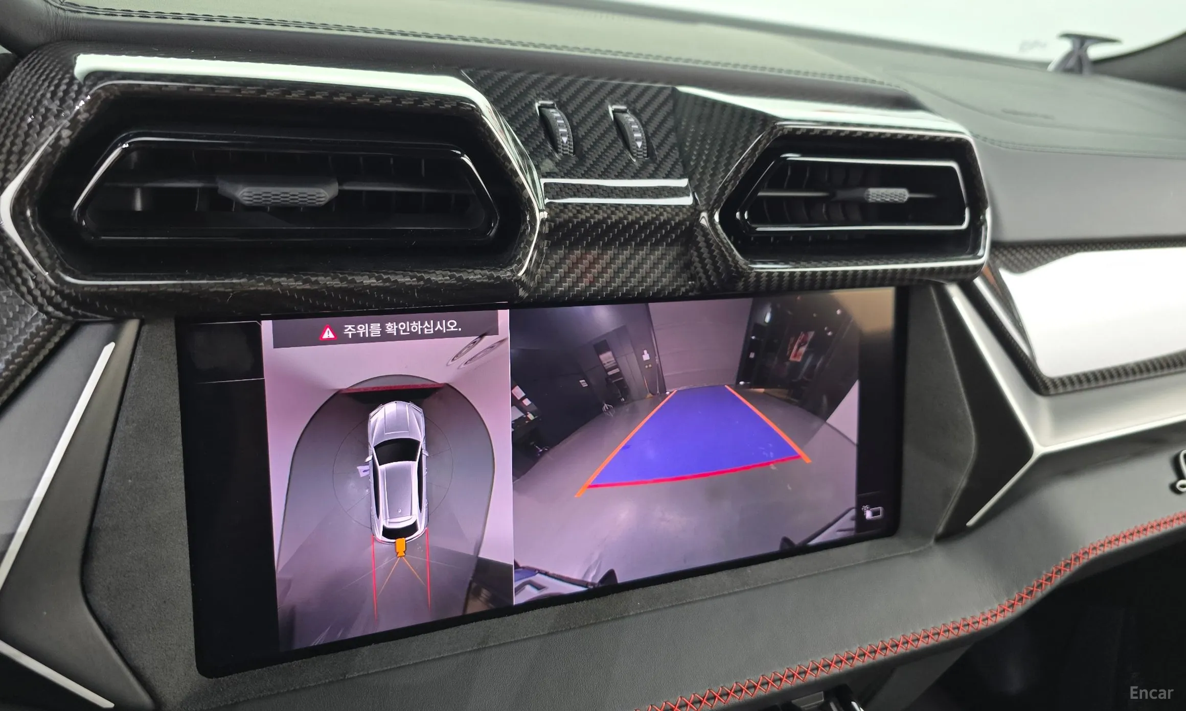 Lamborghini Urus превью 14