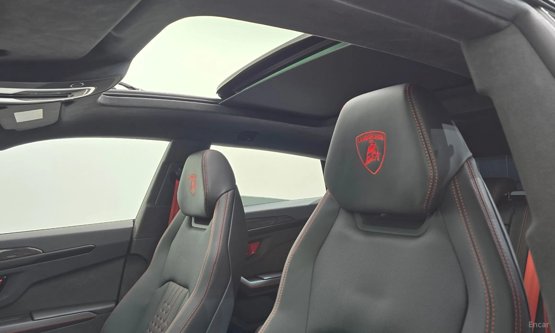 Lamborghini Urus превью 16