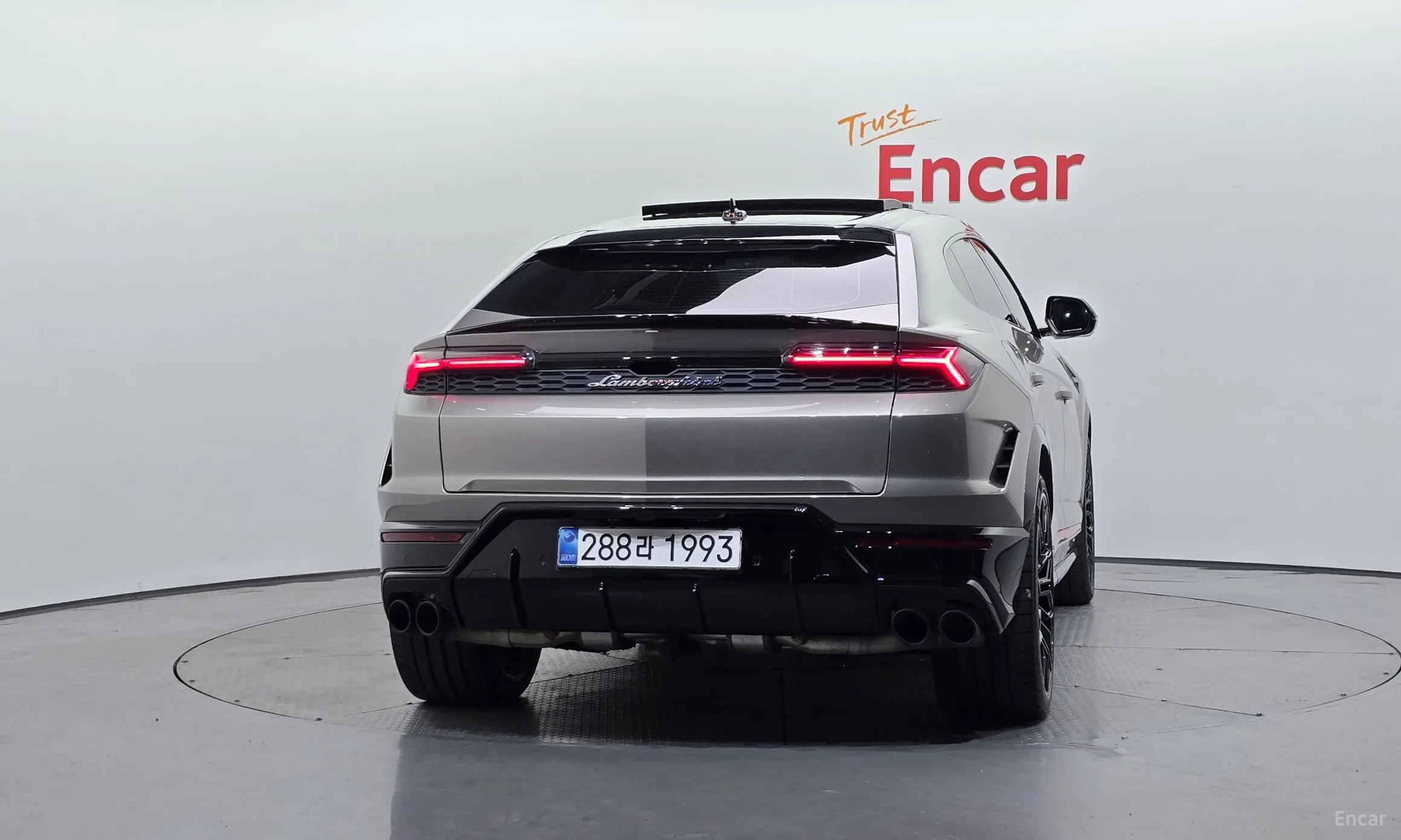 Lamborghini Urus превью 4