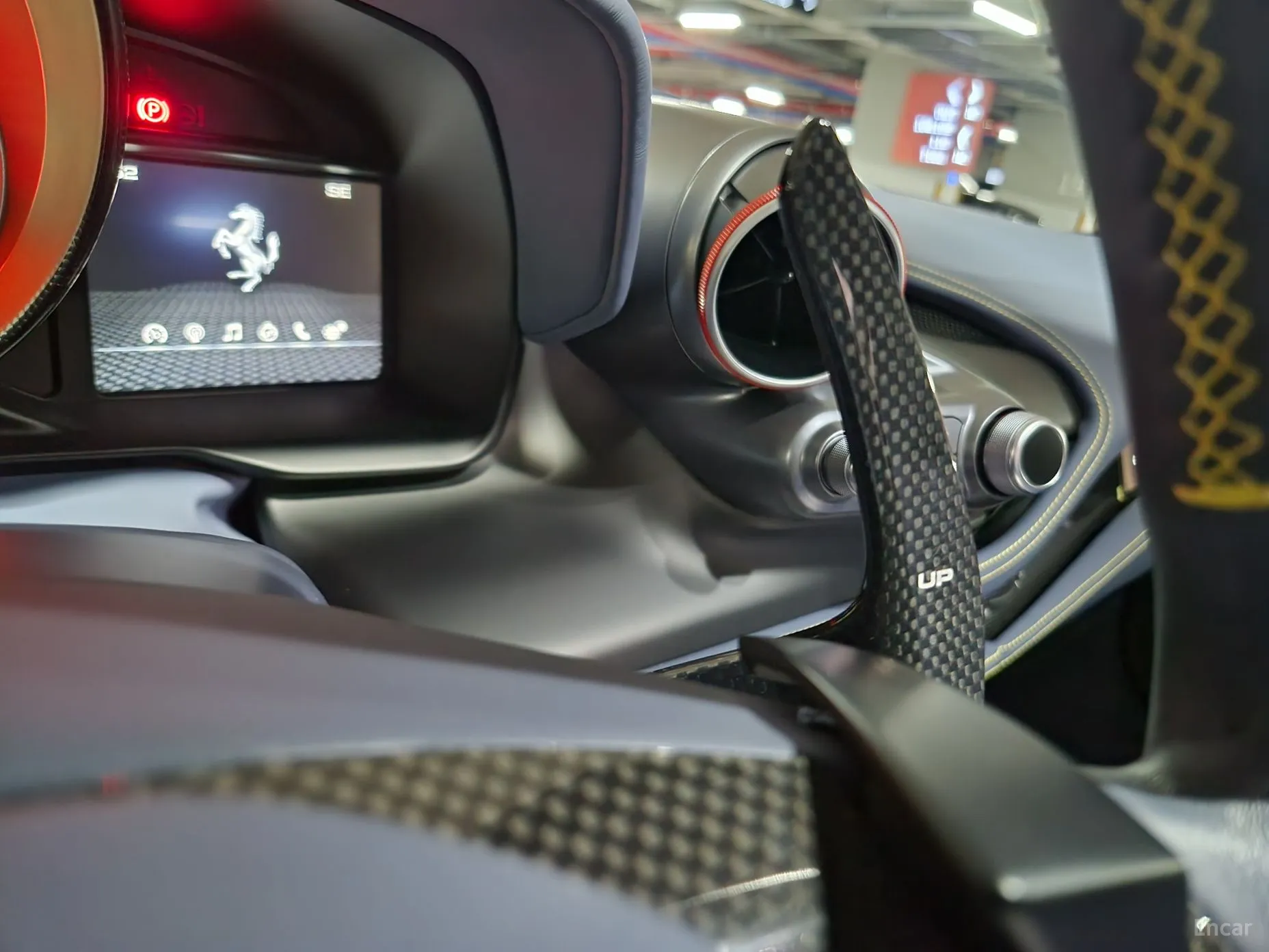 Ferrari F8 Tributo превью 18