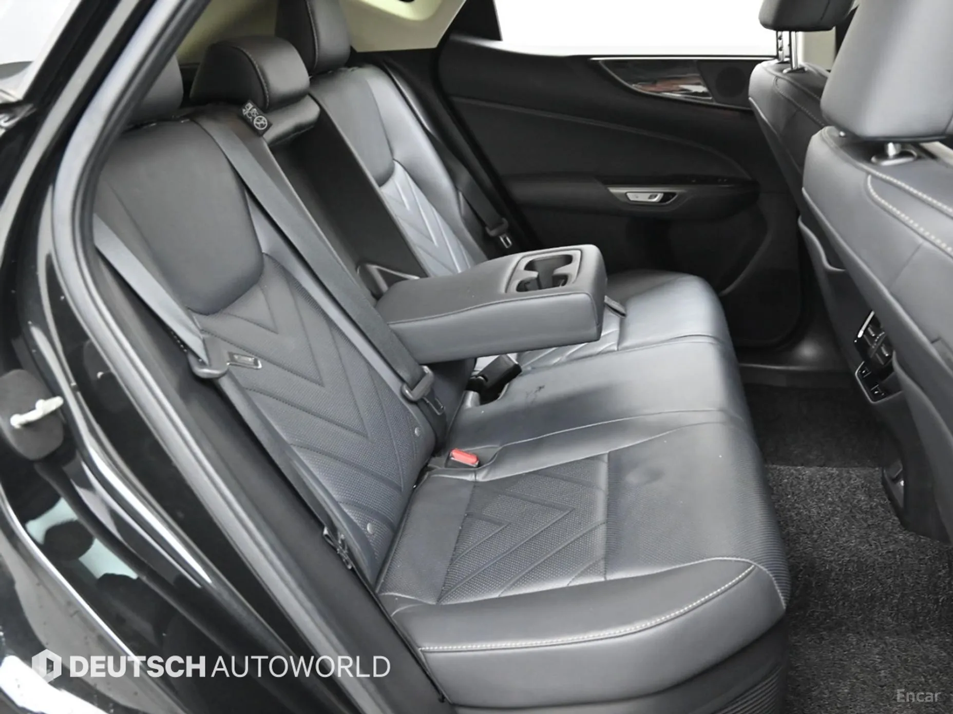Lexus NX450h + 2nd Gen превью 7