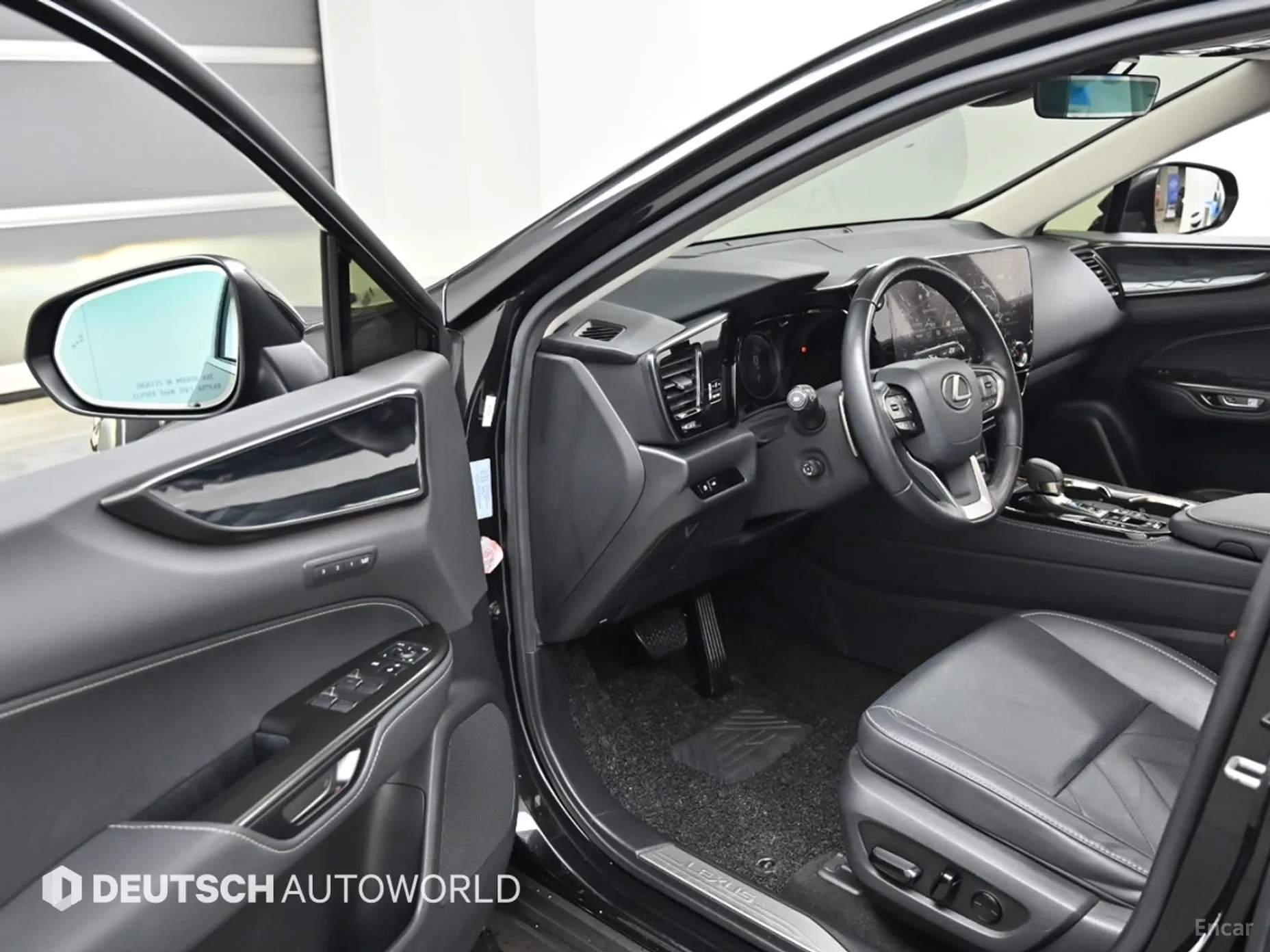 Lexus NX450h + 2nd Gen превью 8