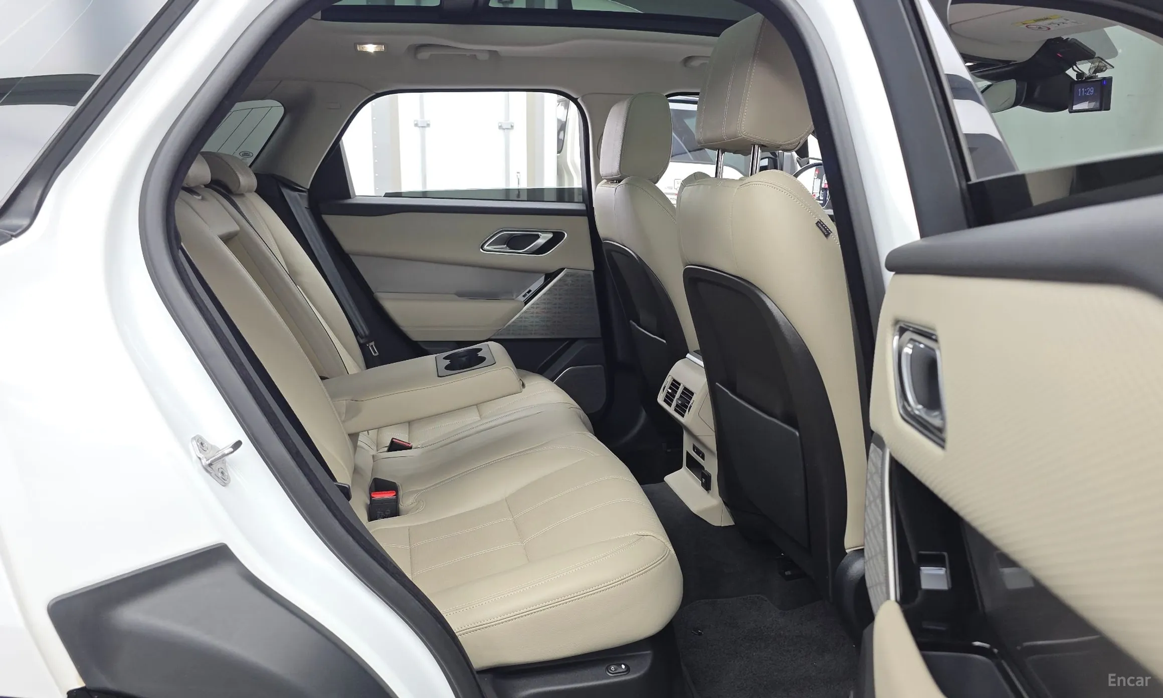 Land Rover Range Rover Bella превью 12