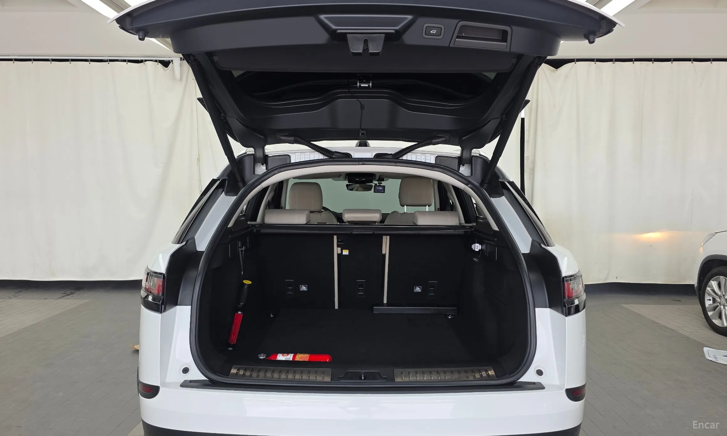 Land Rover Range Rover Bella превью 20