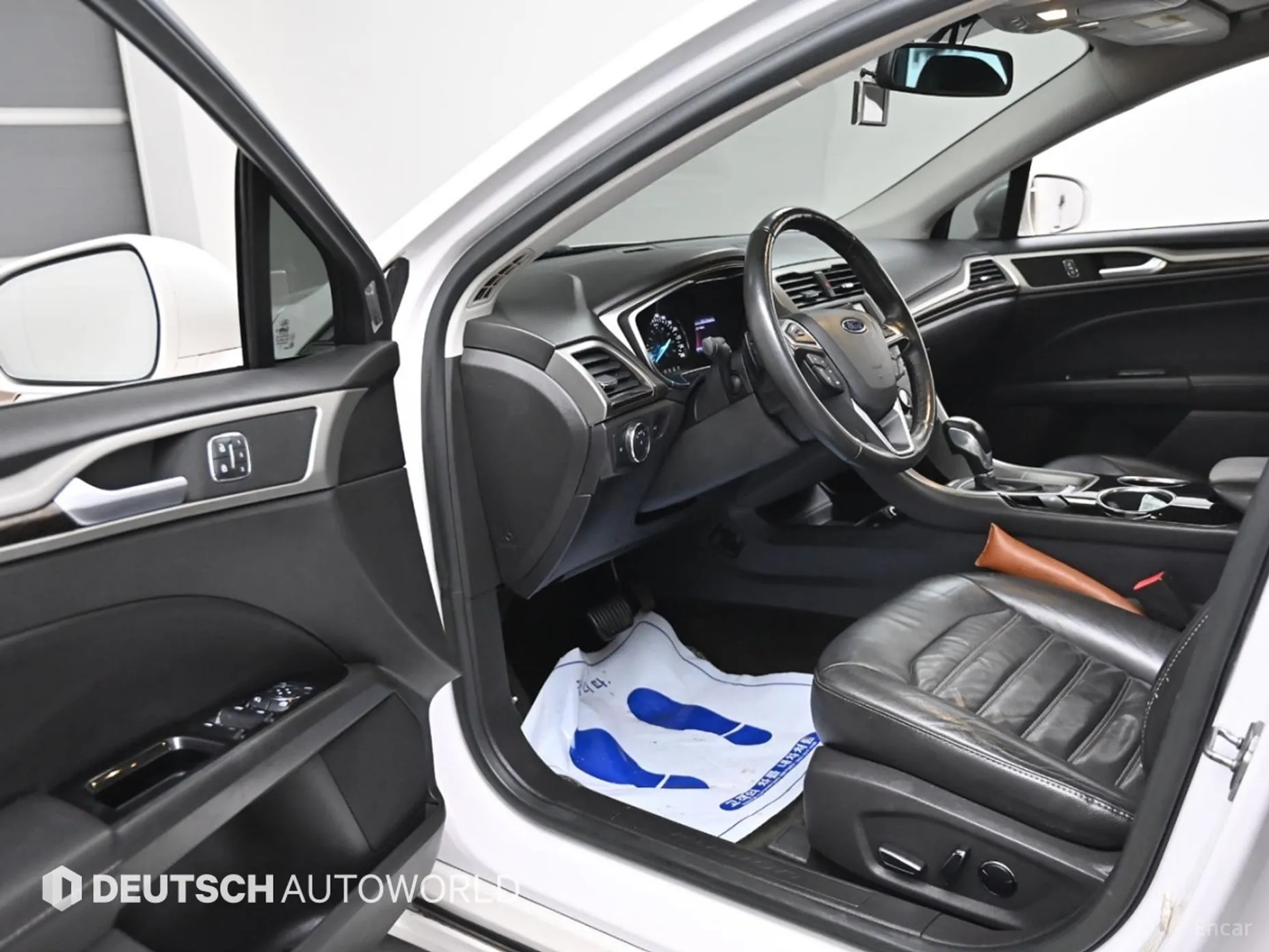 Ford Fusion превью 11