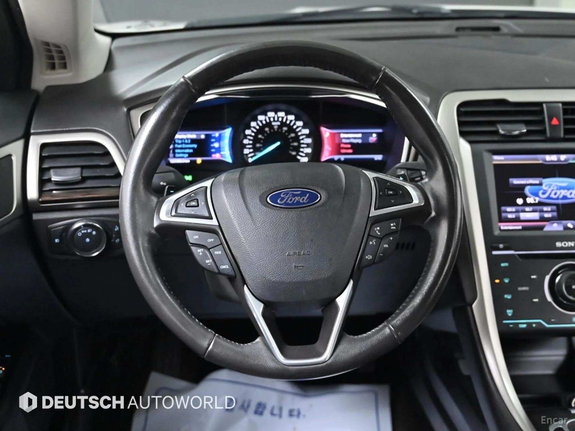 Ford Fusion превью 13
