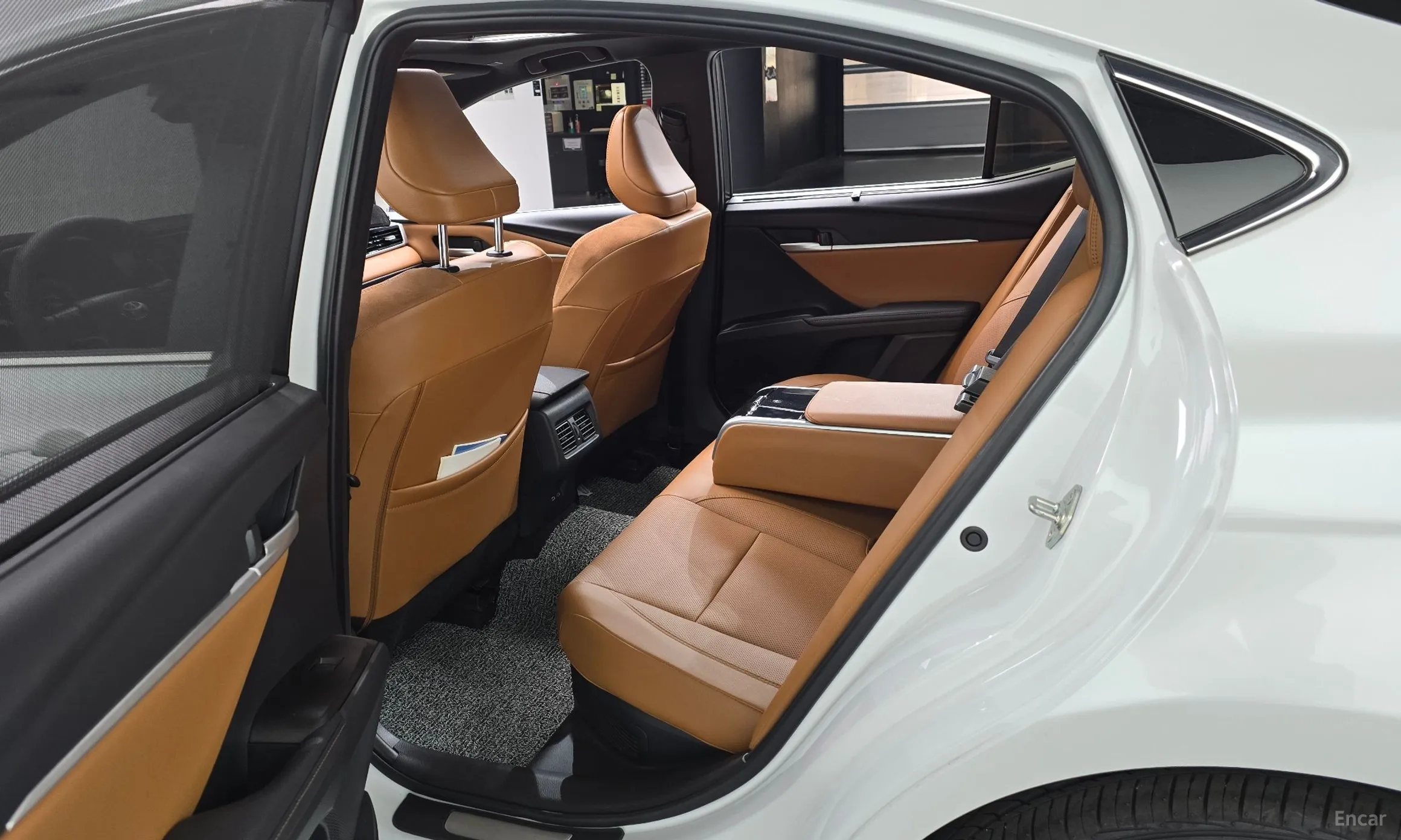 Toyota Camry (XV80) превью 11
