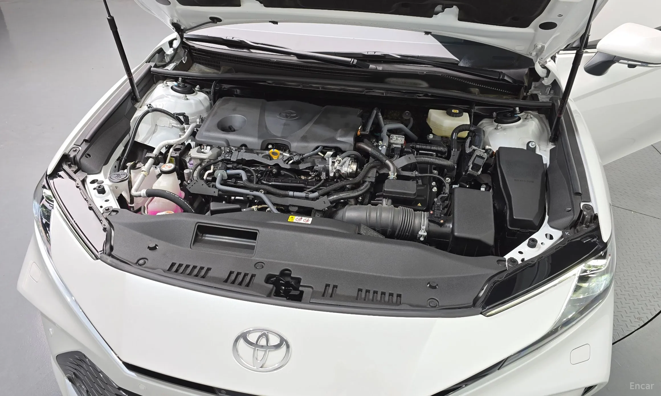 Toyota Camry (XV80) превью 6
