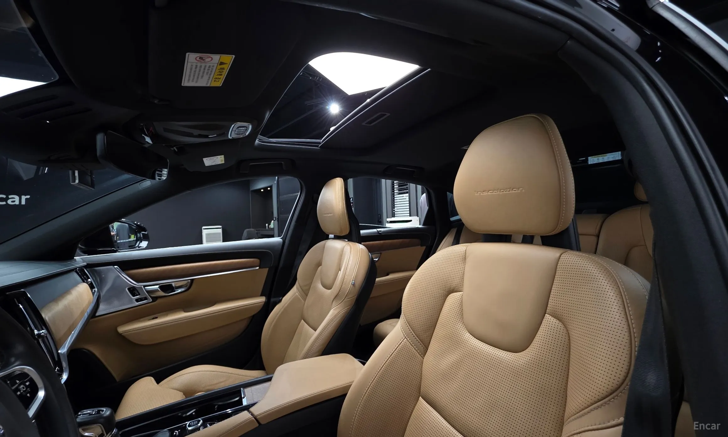 Volvo S90 превью 17