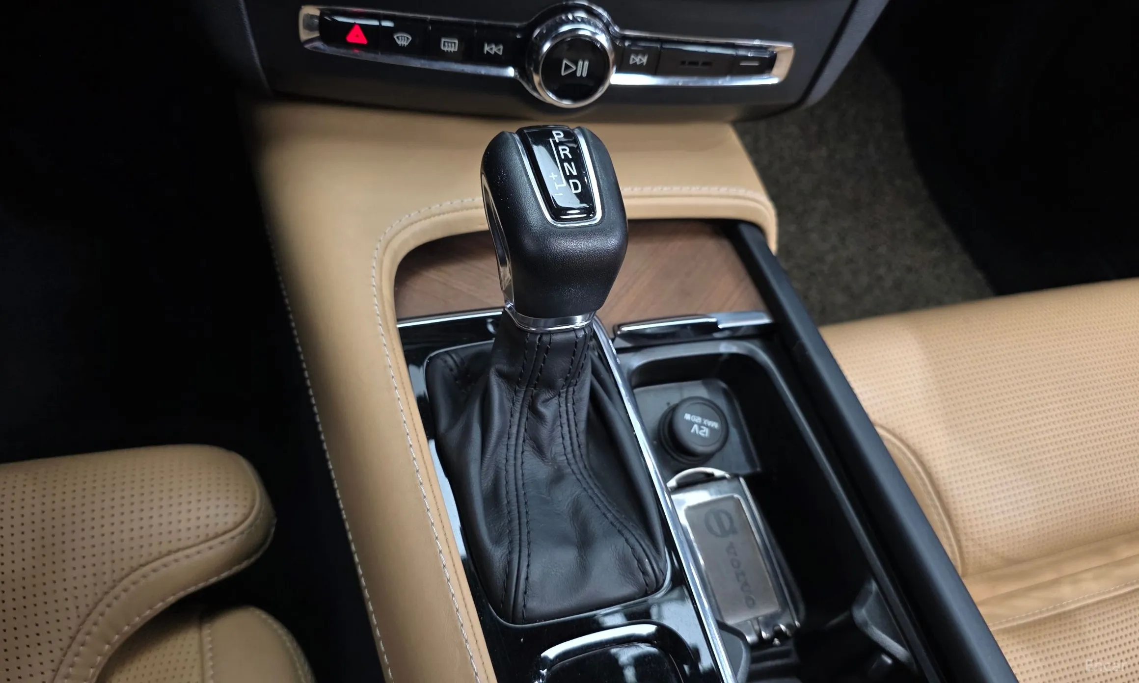 Volvo S90 превью 9