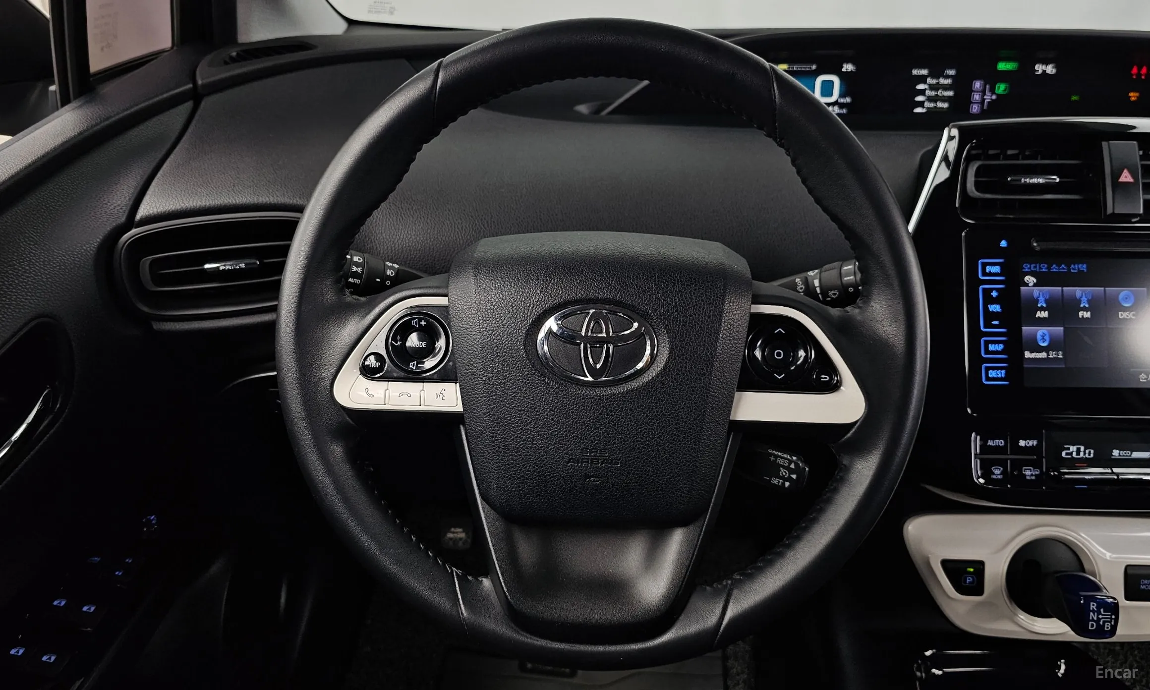 Toyota Prius 4th Generation превью 13
