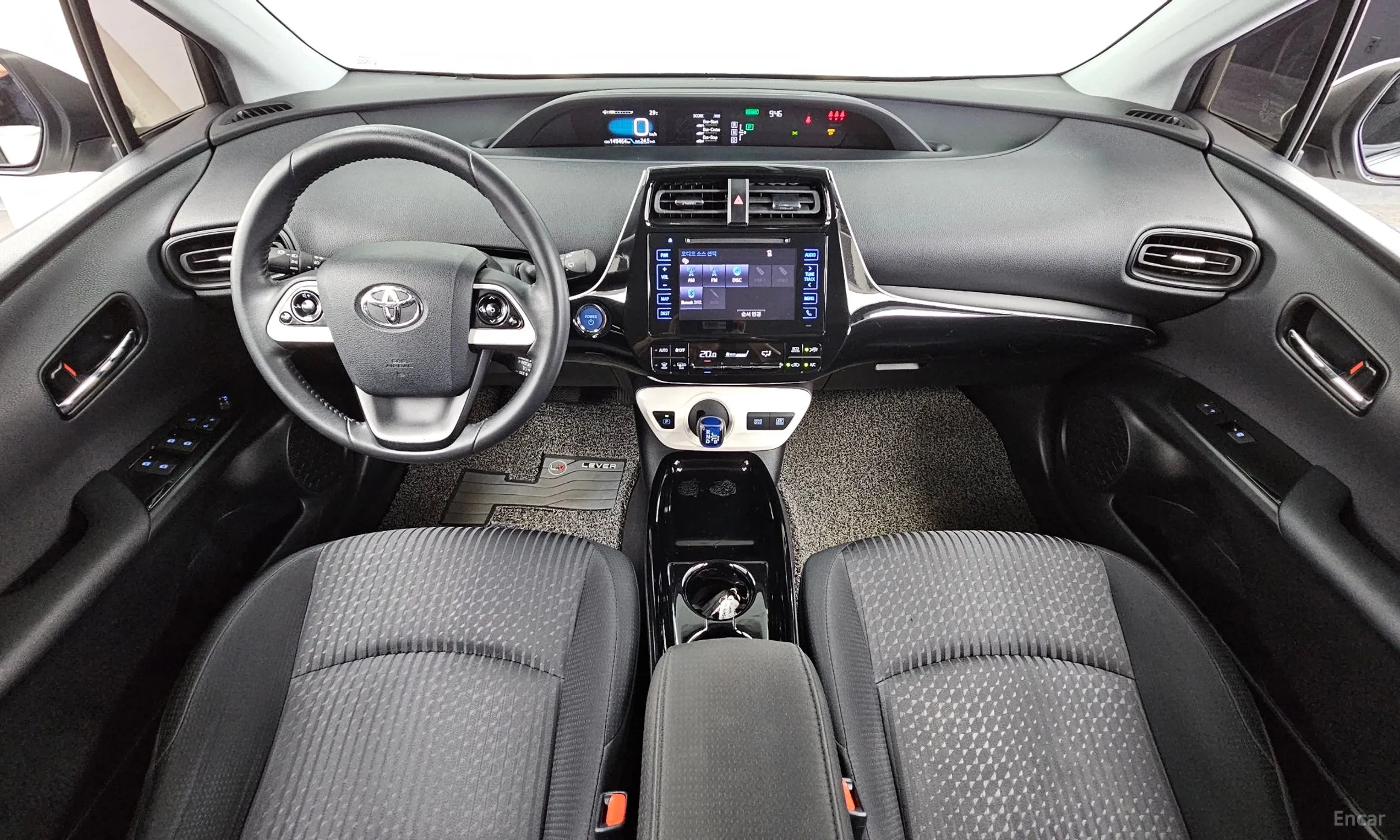 Toyota Prius 4th Generation превью 7