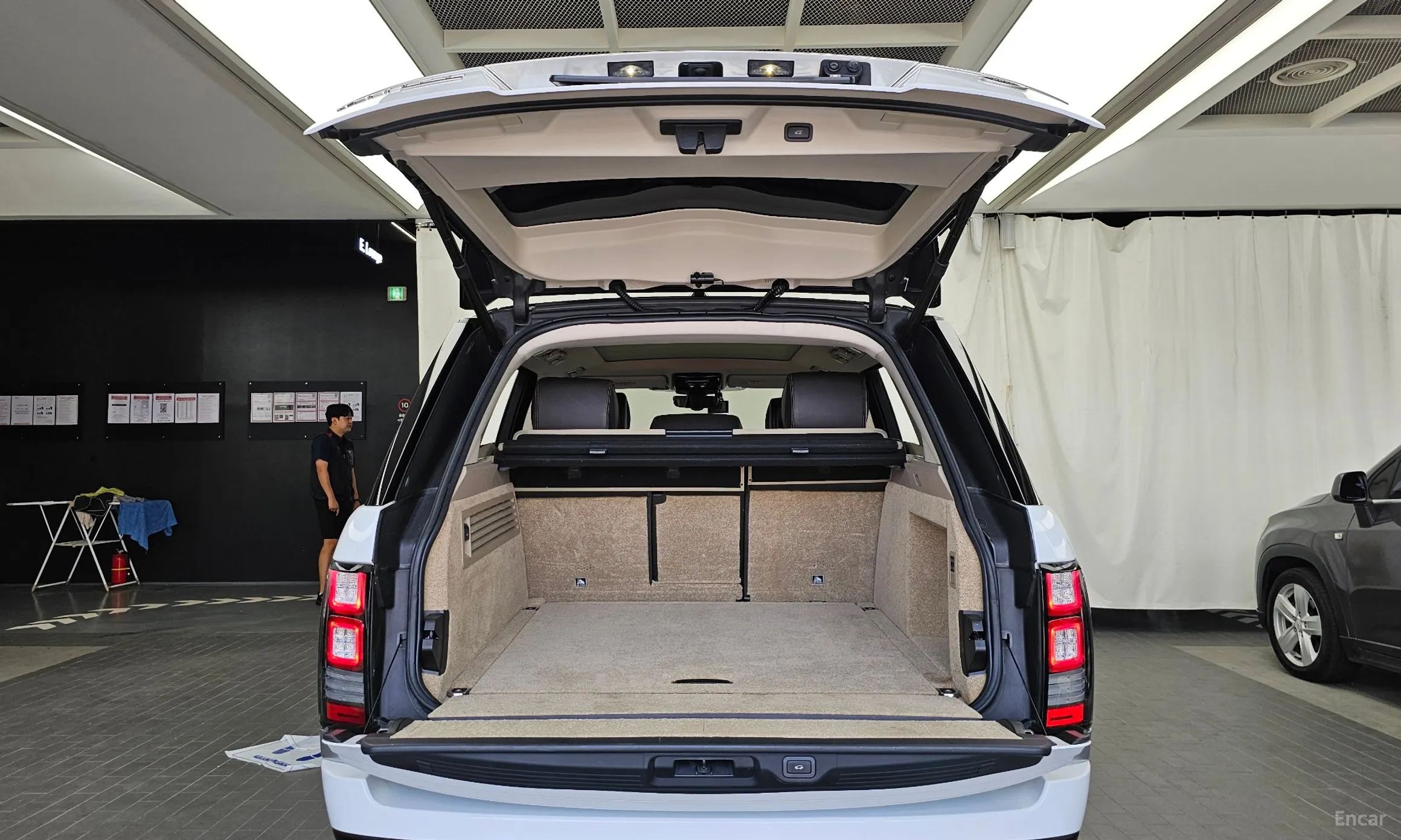 Land Rover Range Rover 4th Generation превью 20