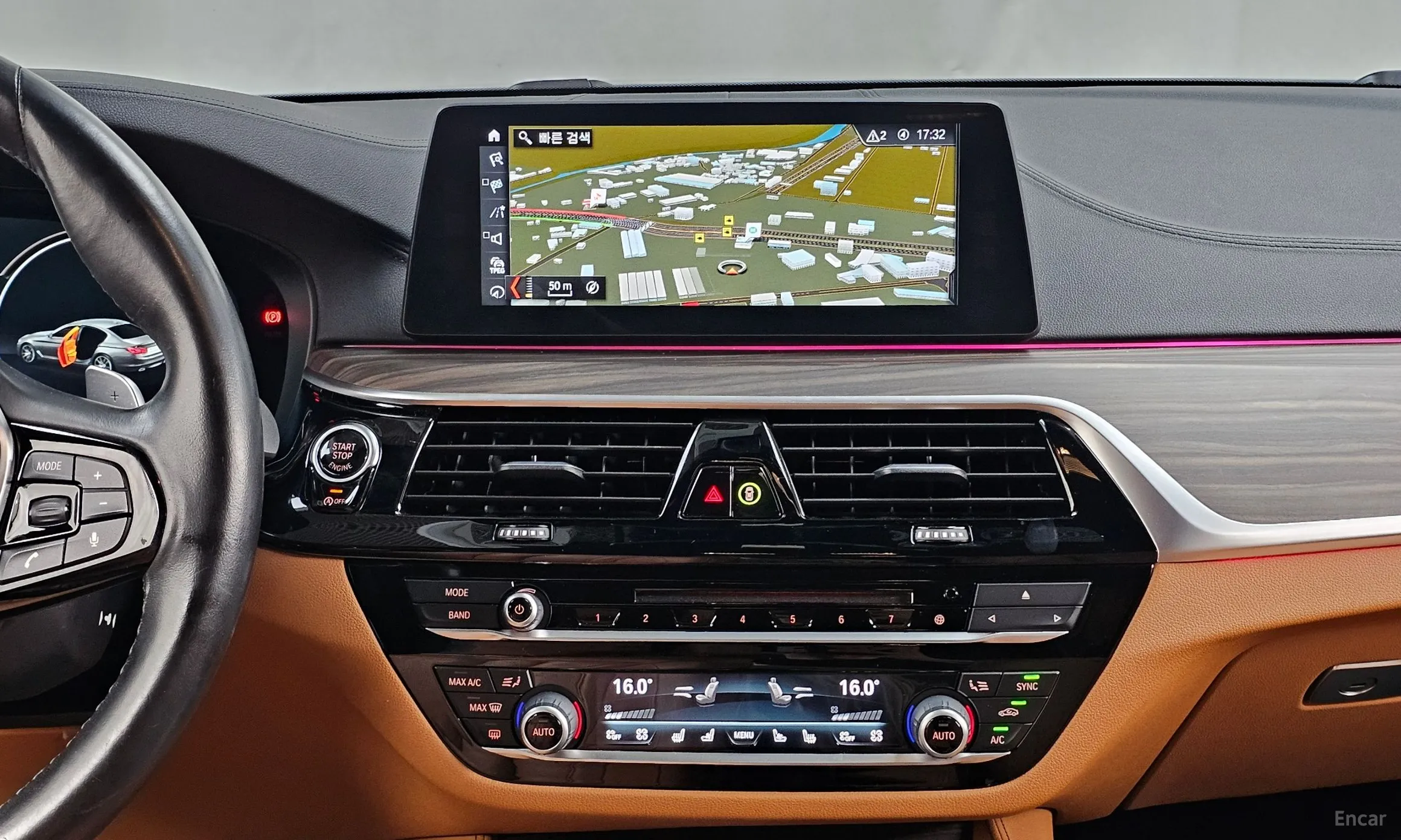 BMW 5 Series (G30) превью 14