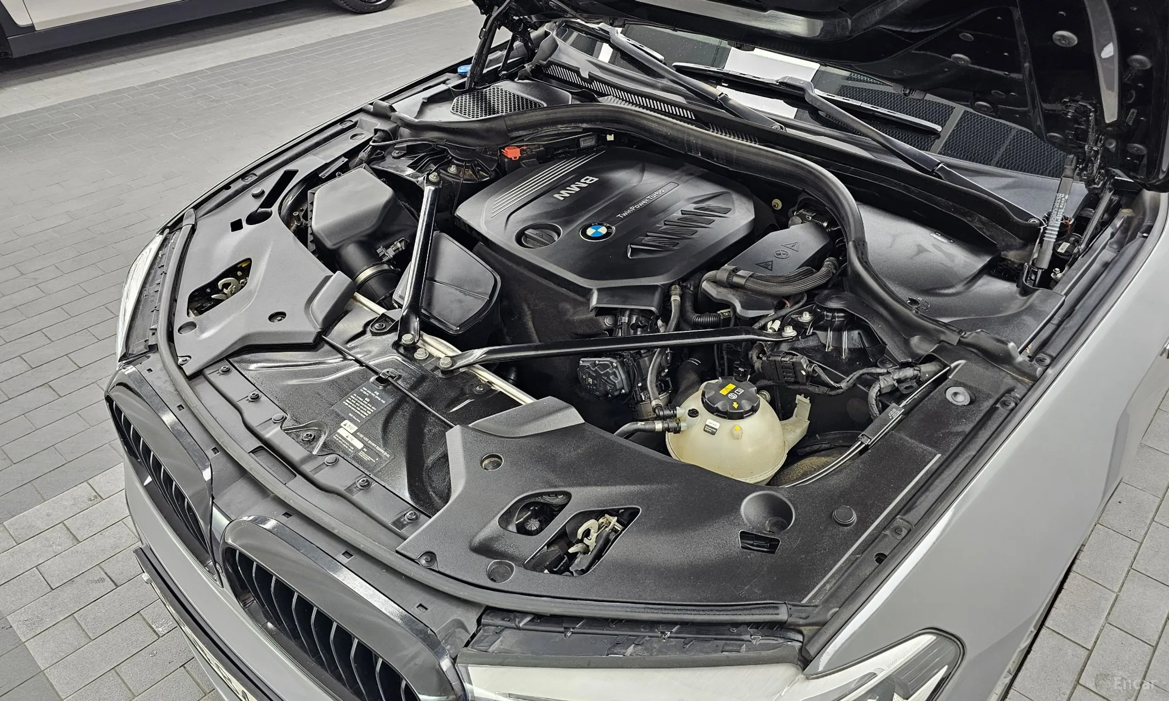 BMW 5 Series (G30) превью 6
