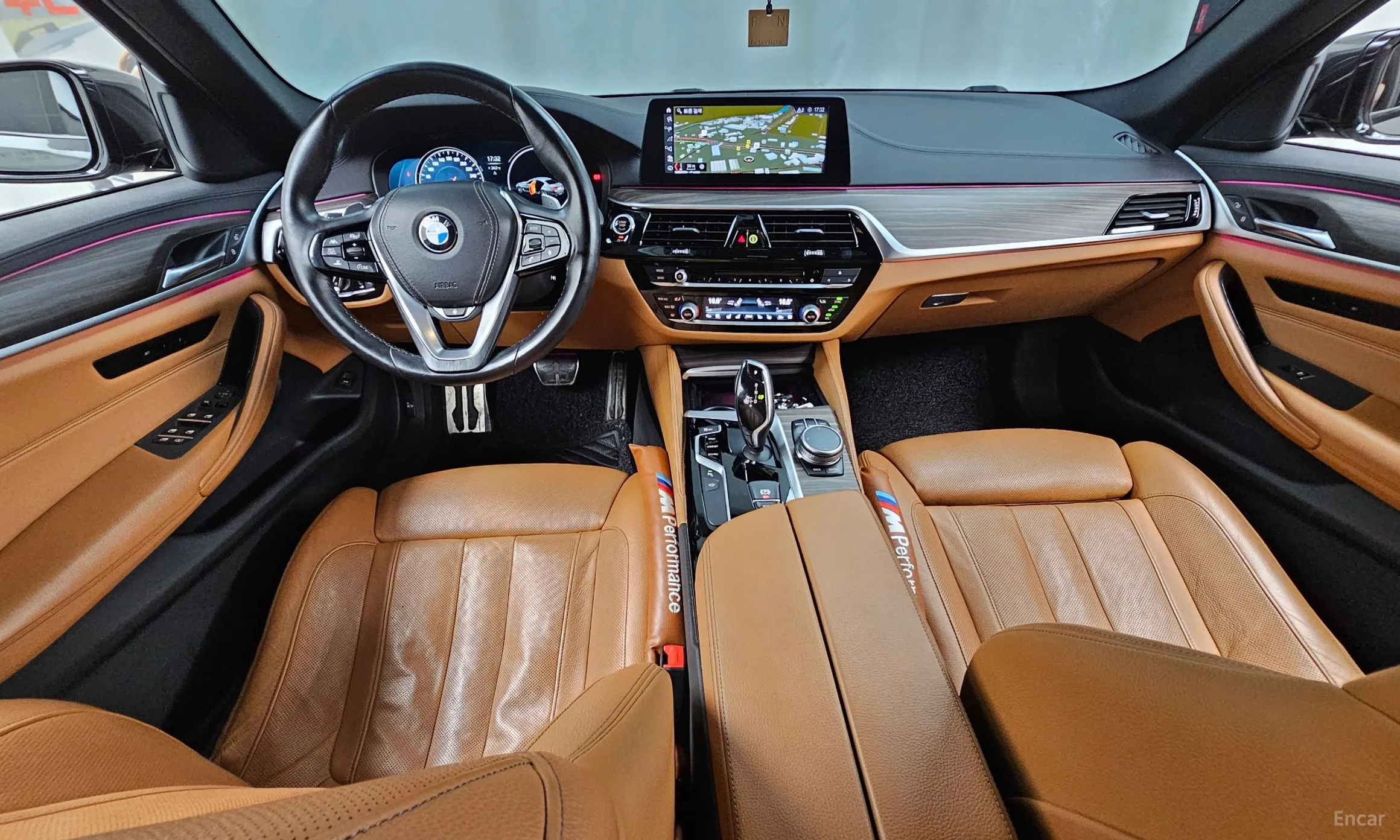 BMW 5 Series (G30) превью 7