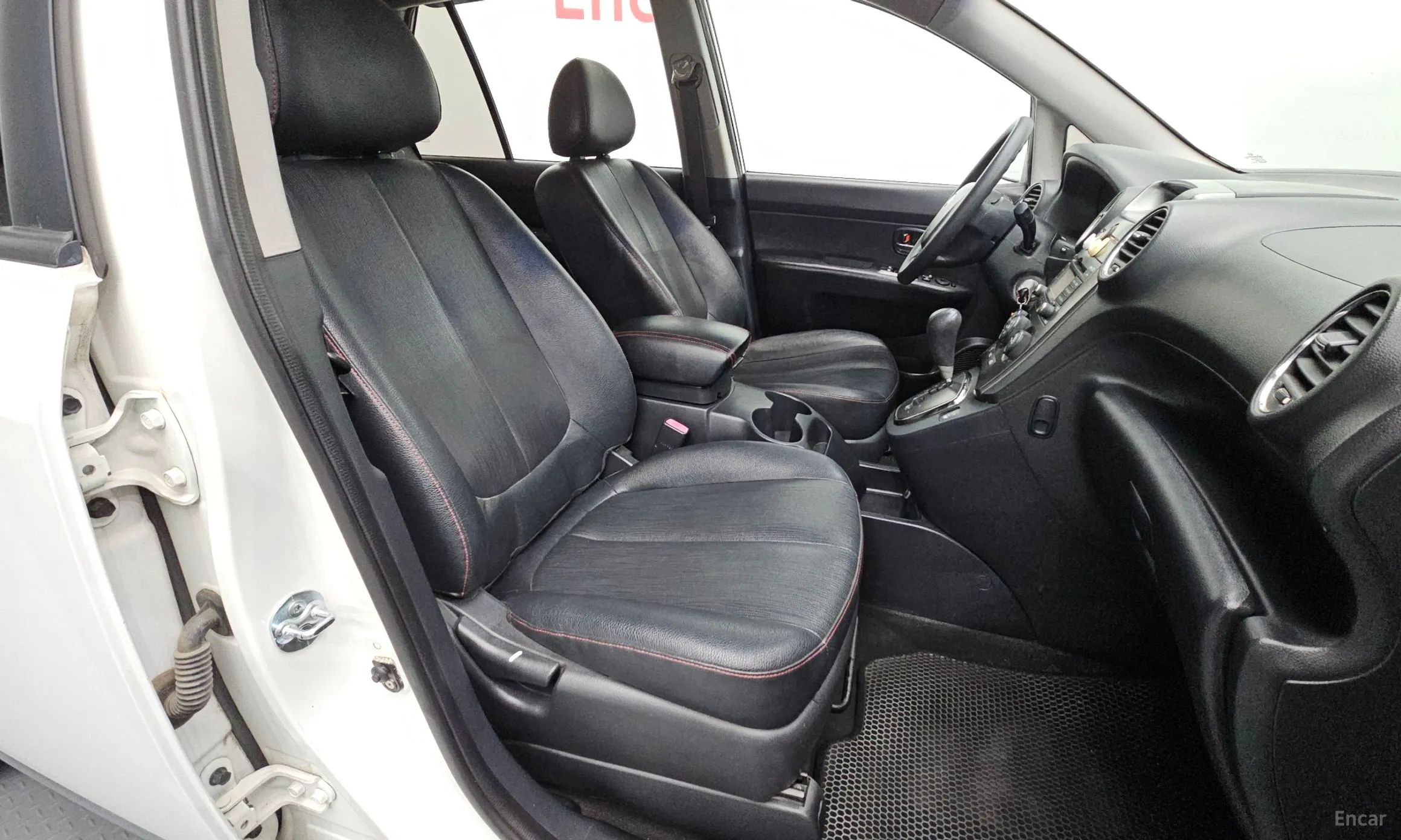 Kia Carens превью 11