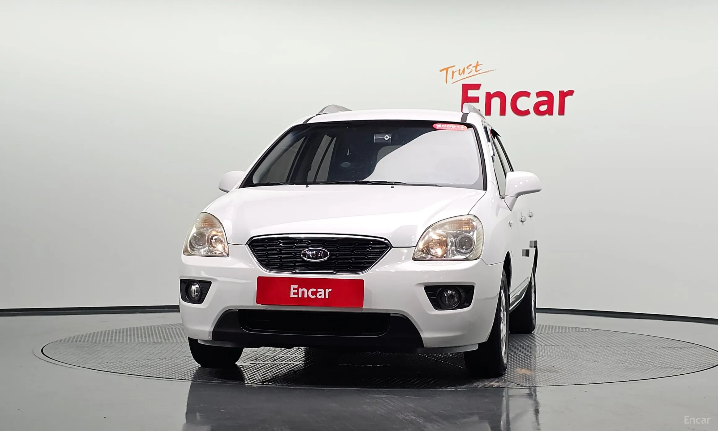 Kia Carens превью 3