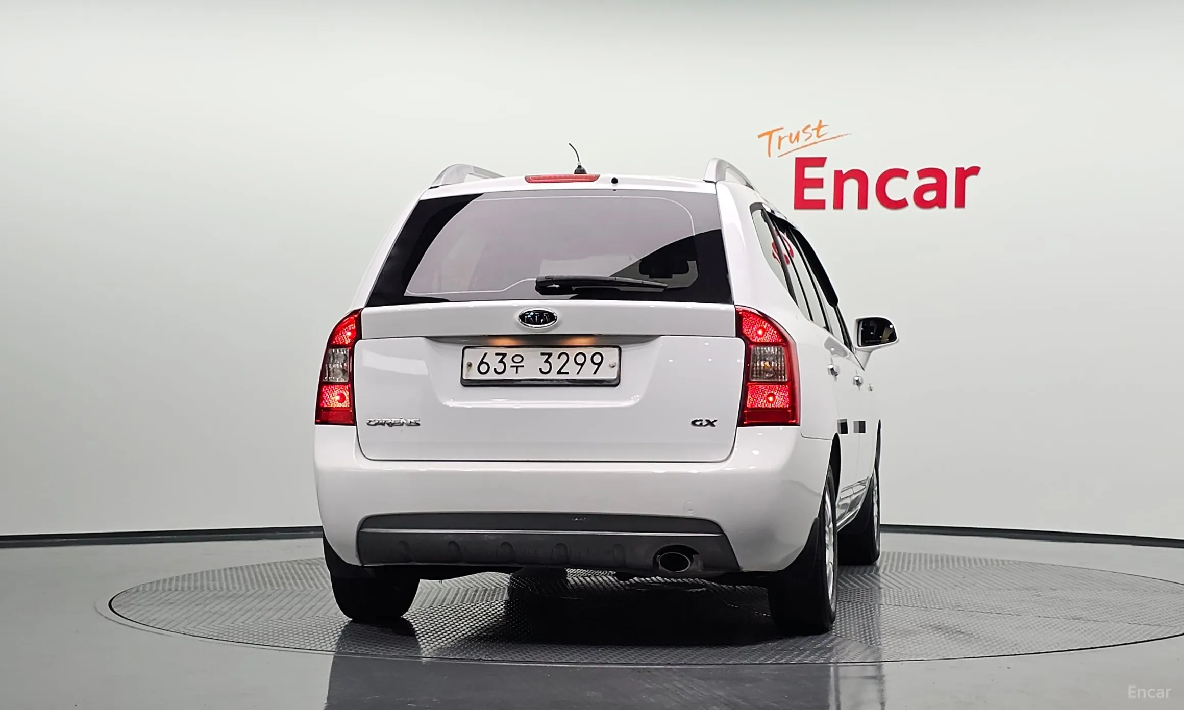Kia Carens превью 4