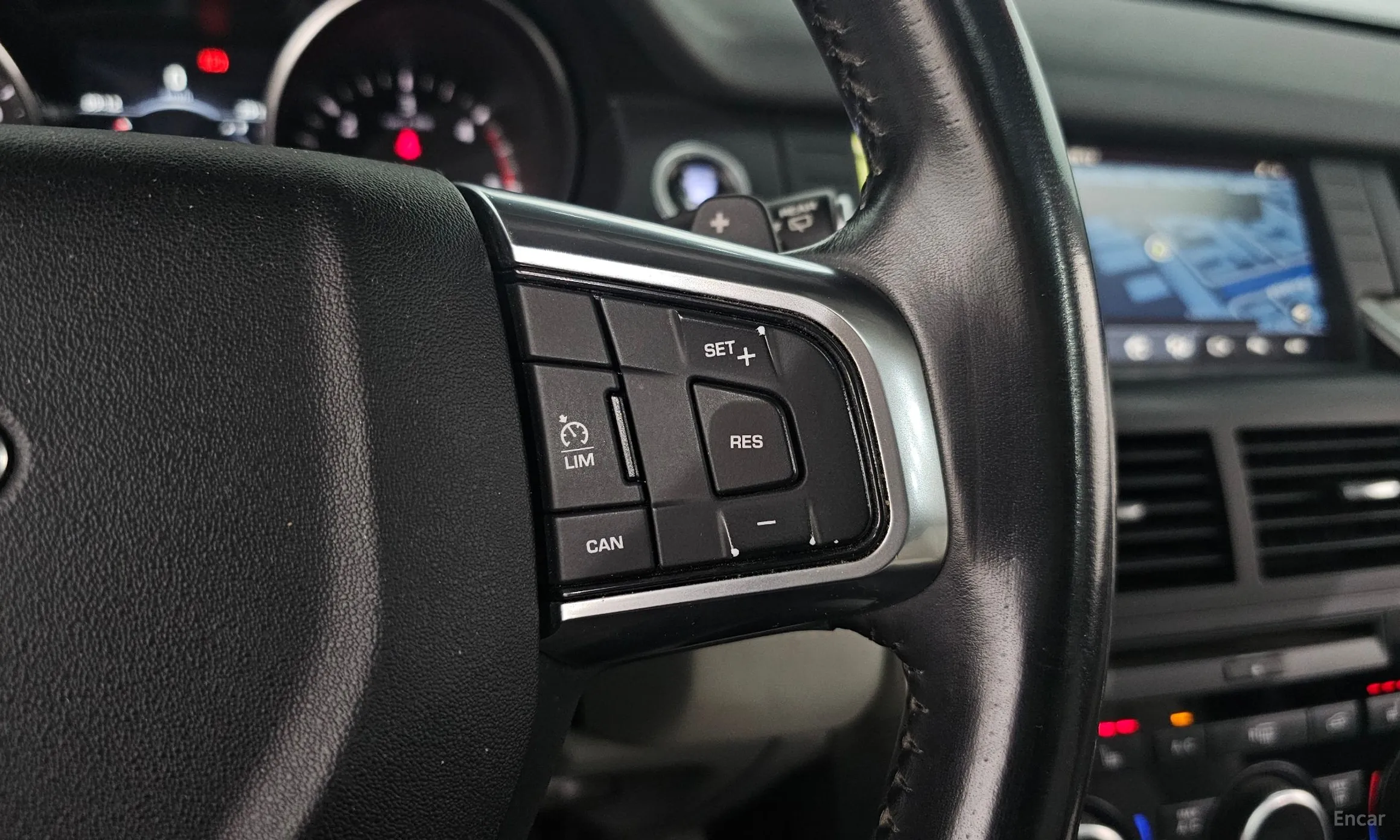 Land Rover Discovery Sports превью 18