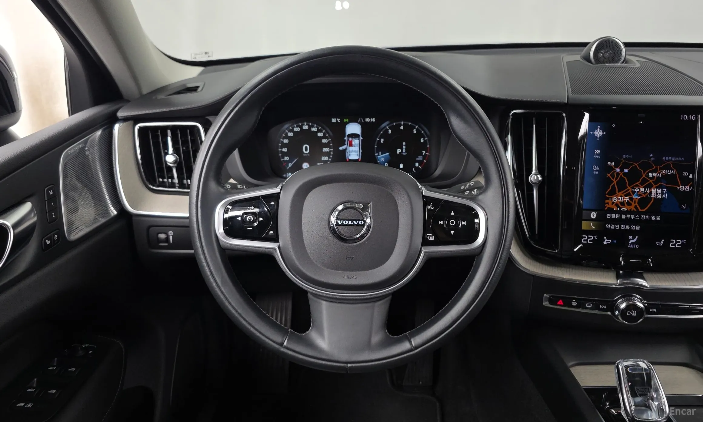 Volvo XC60 Gen 2 превью 13