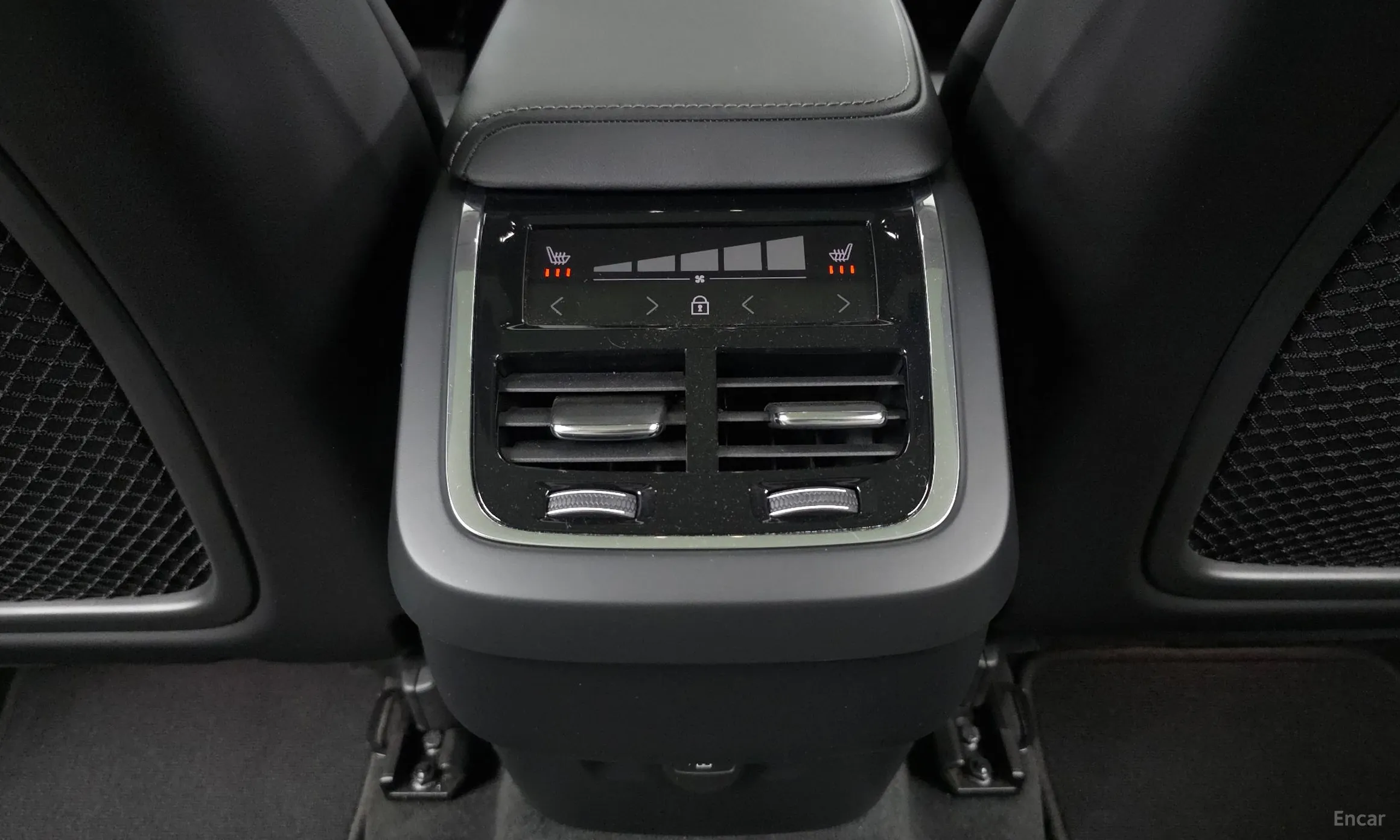 Volvo XC60 Gen 2 превью 19