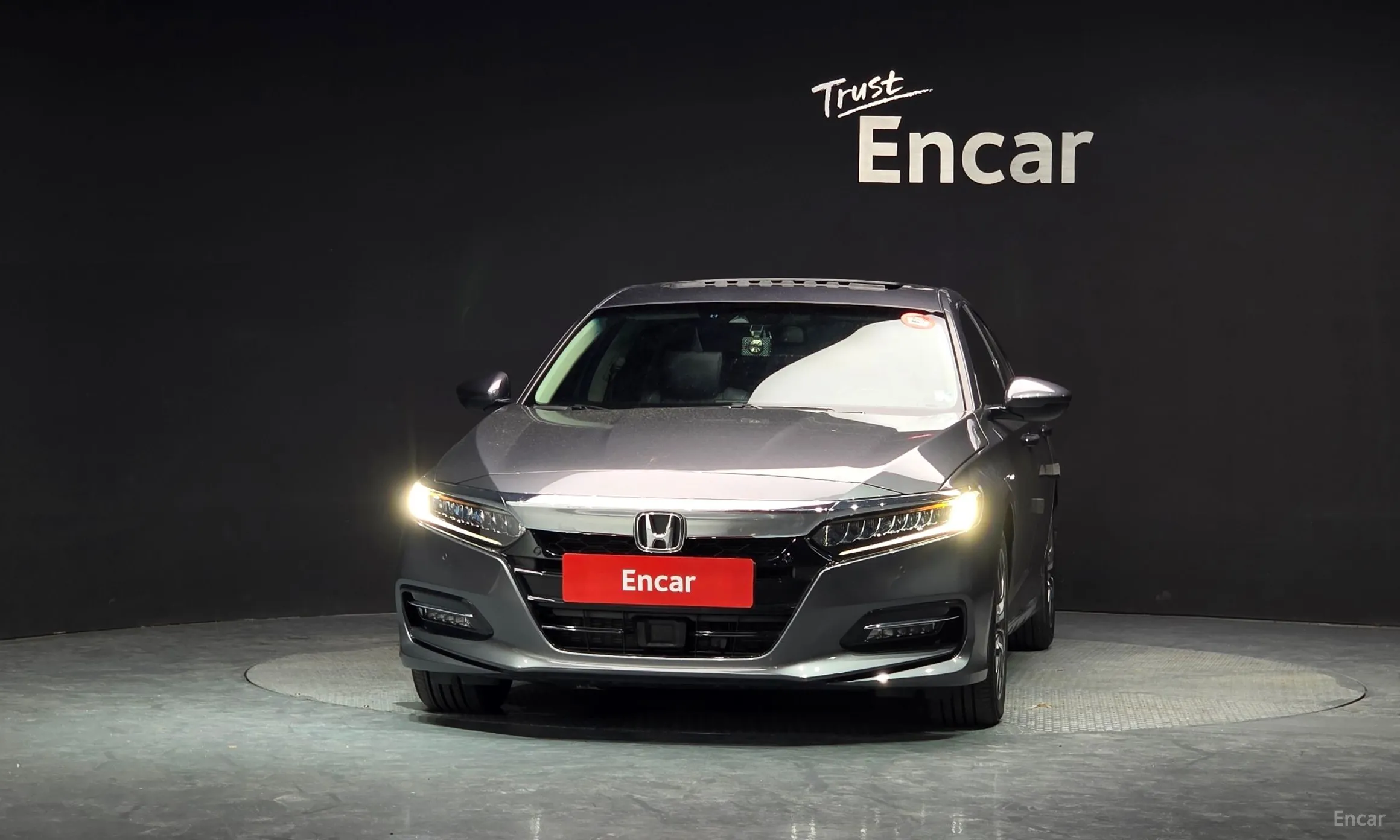Honda Accord 10th Generation превью 3