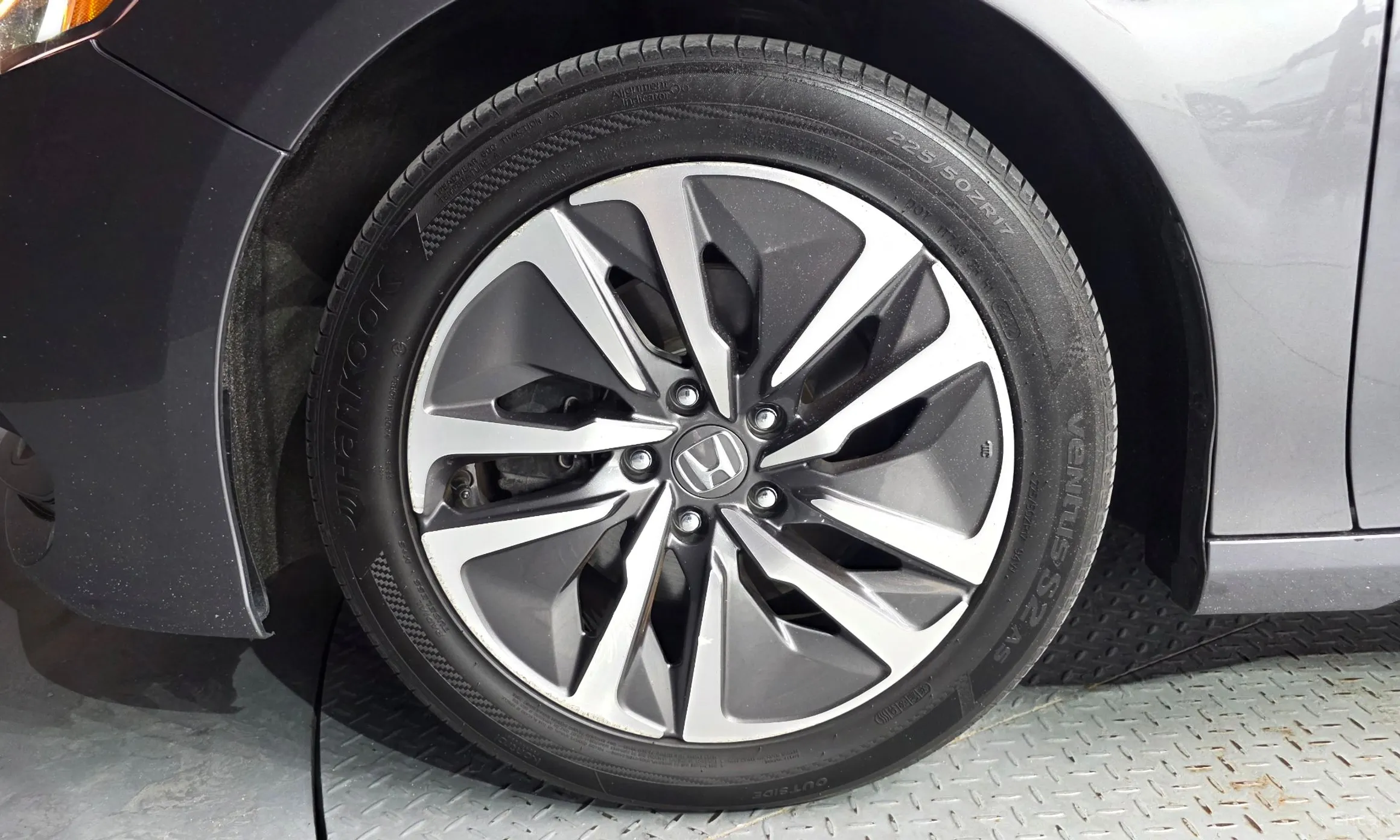 Honda Accord 10th Generation превью 5