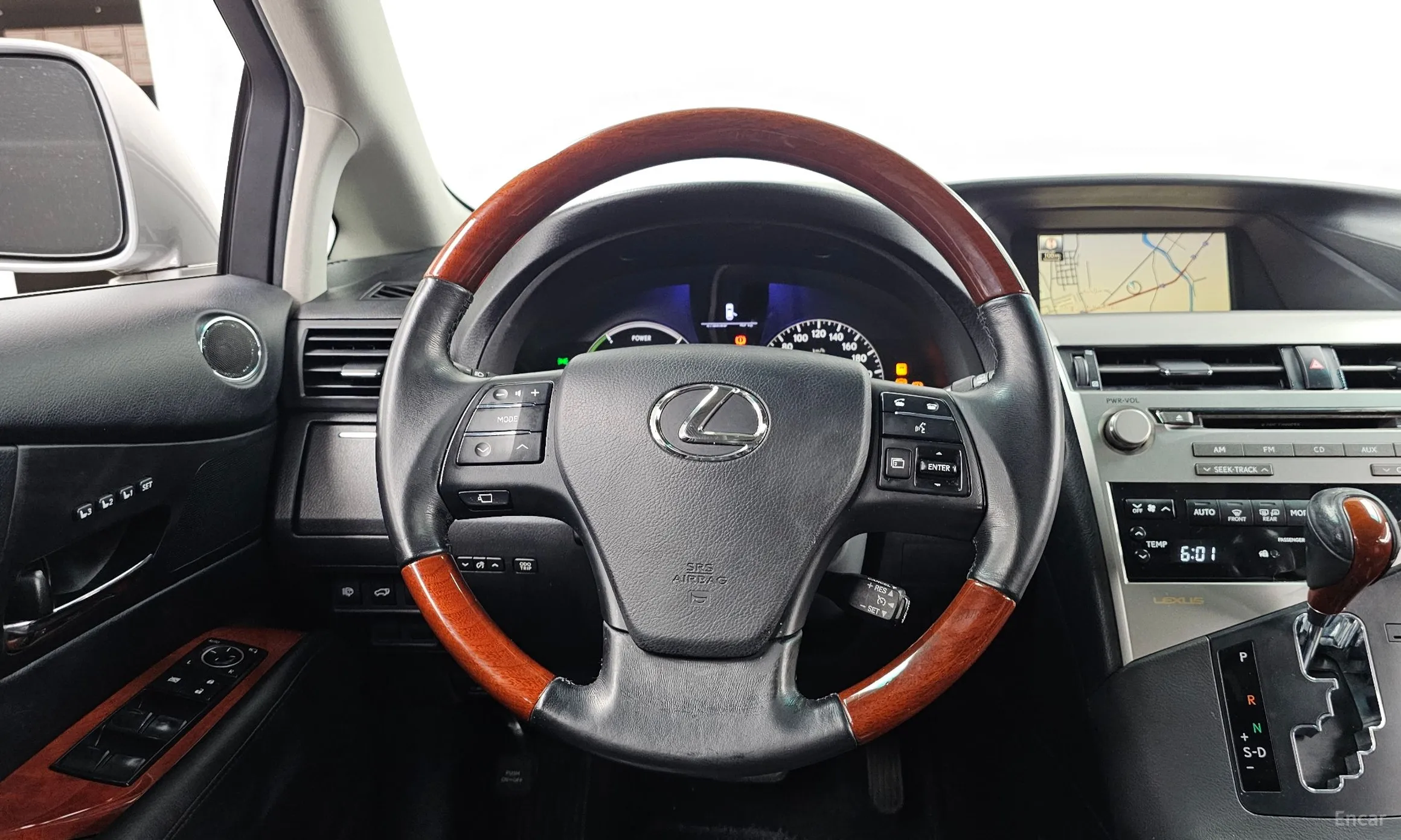 Lexus RX450h превью 13