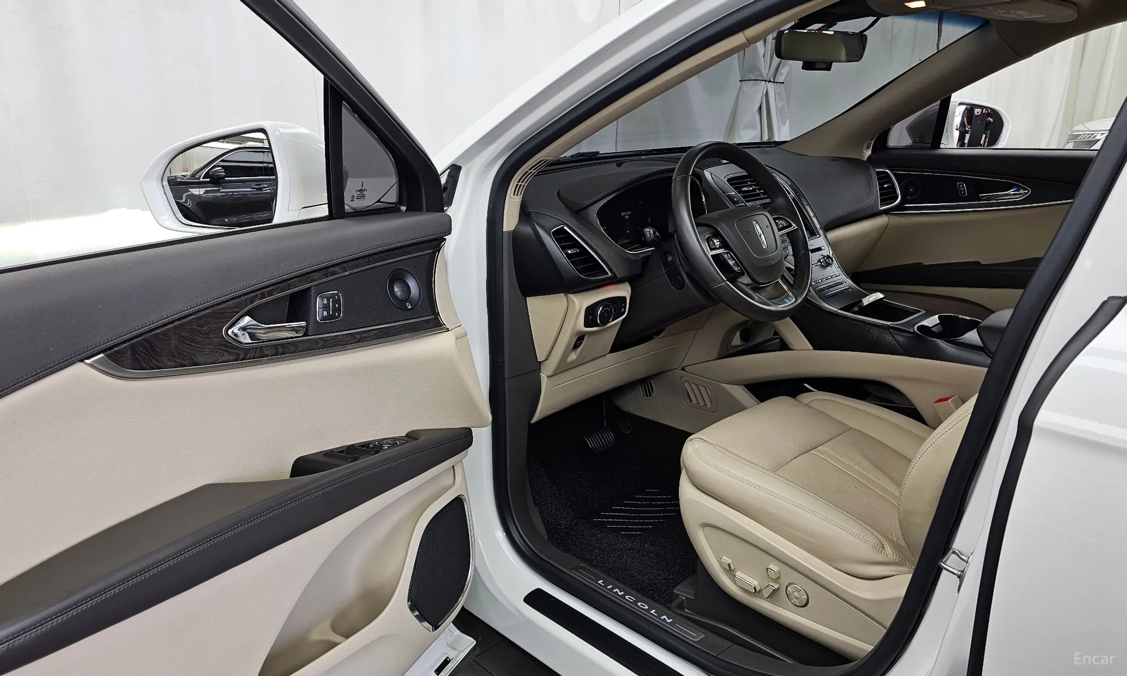 Lincoln Nautilus Gen 1 превью 10
