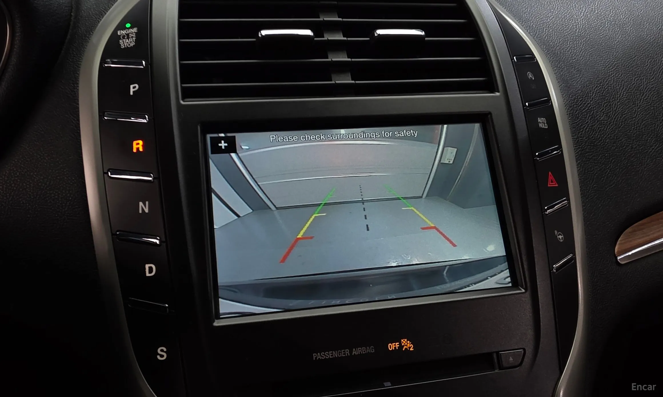Lincoln MKC превью 15