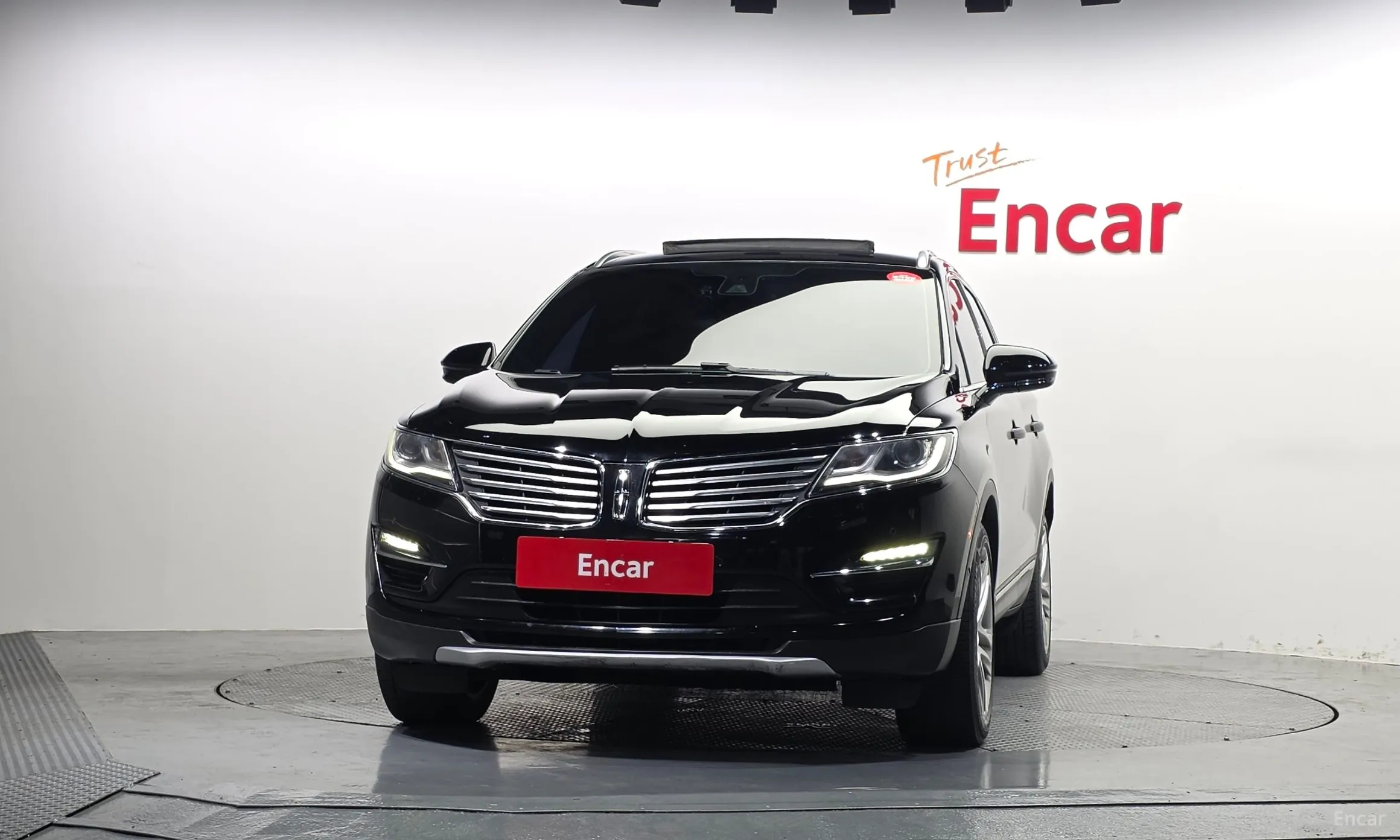 Lincoln MKC превью 3