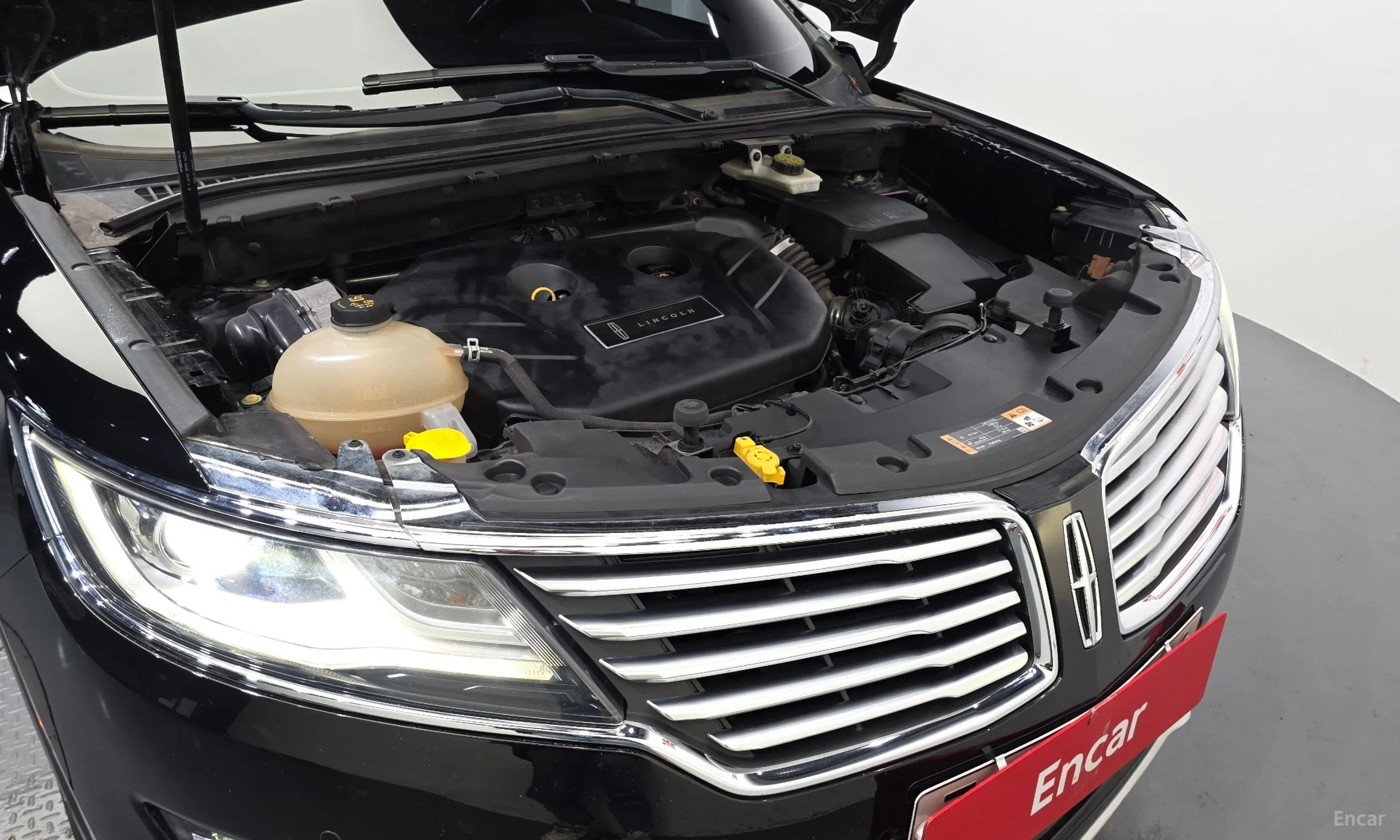 Lincoln MKC превью 6