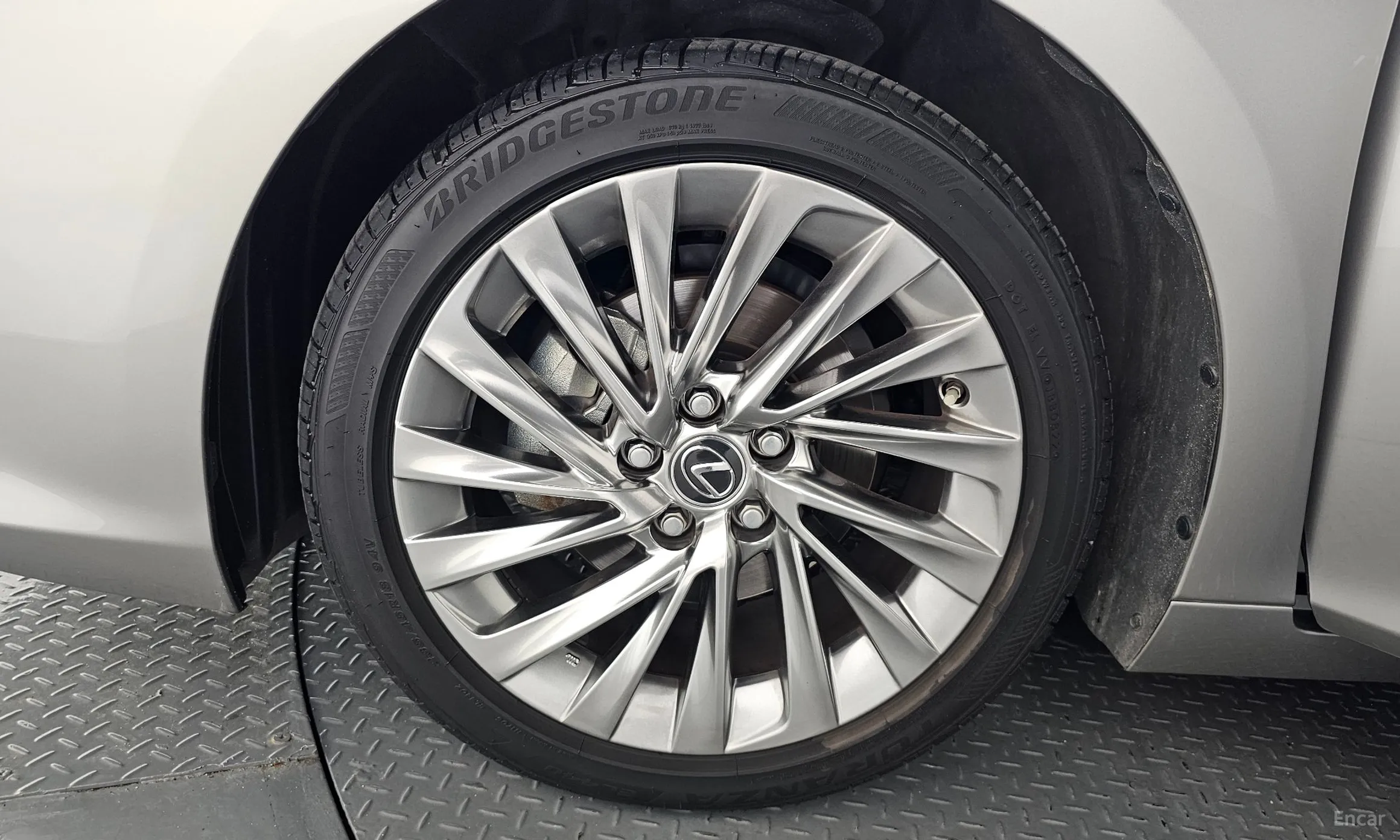 Lexus ES300h 7th Generation превью 5