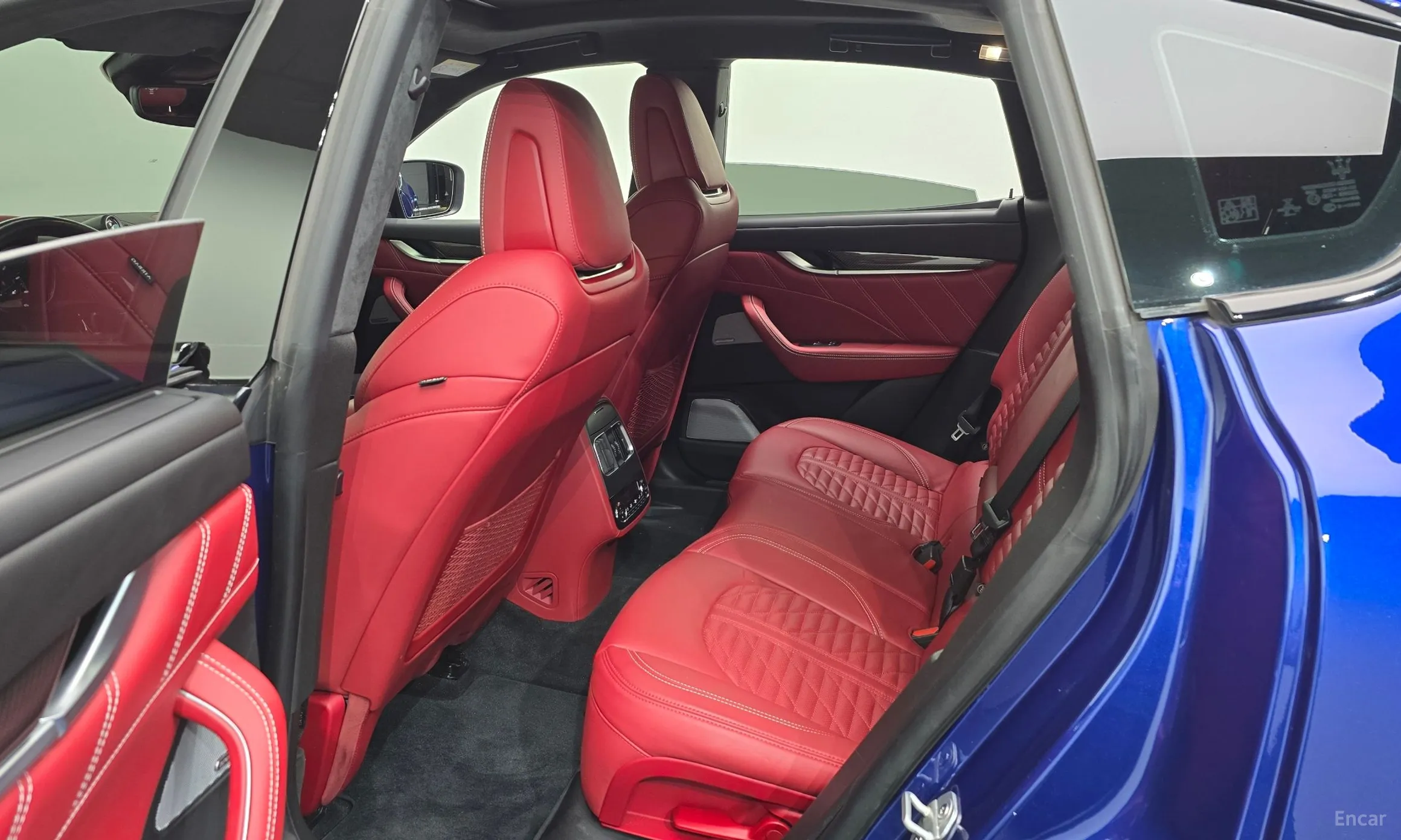 Maserati Levante превью 11