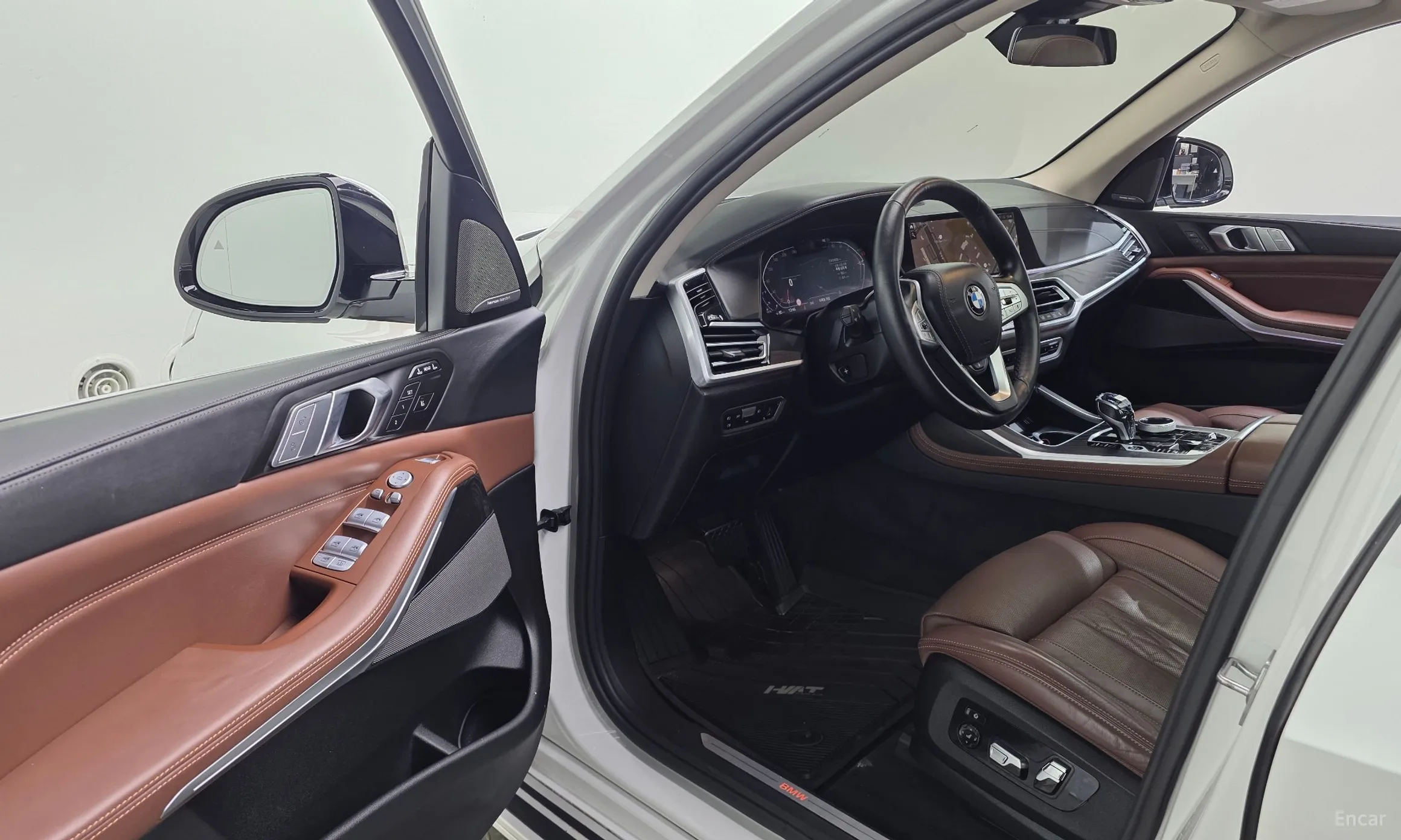 BMW X7 (G07) превью 10