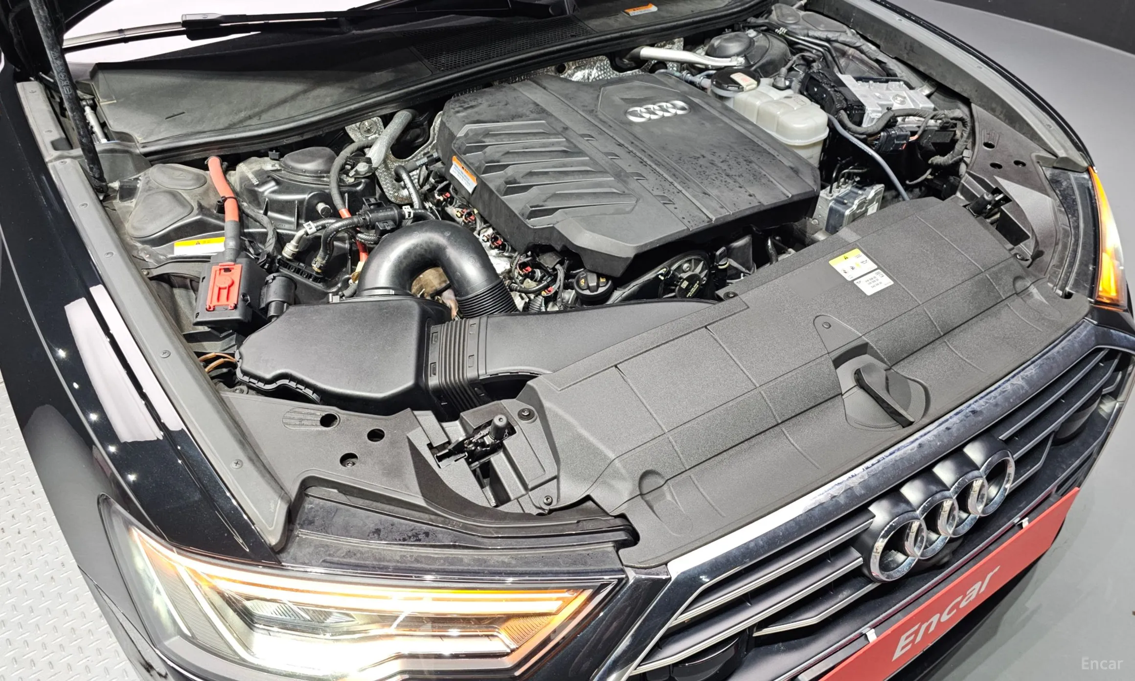 Audi A6 (C8) превью 6
