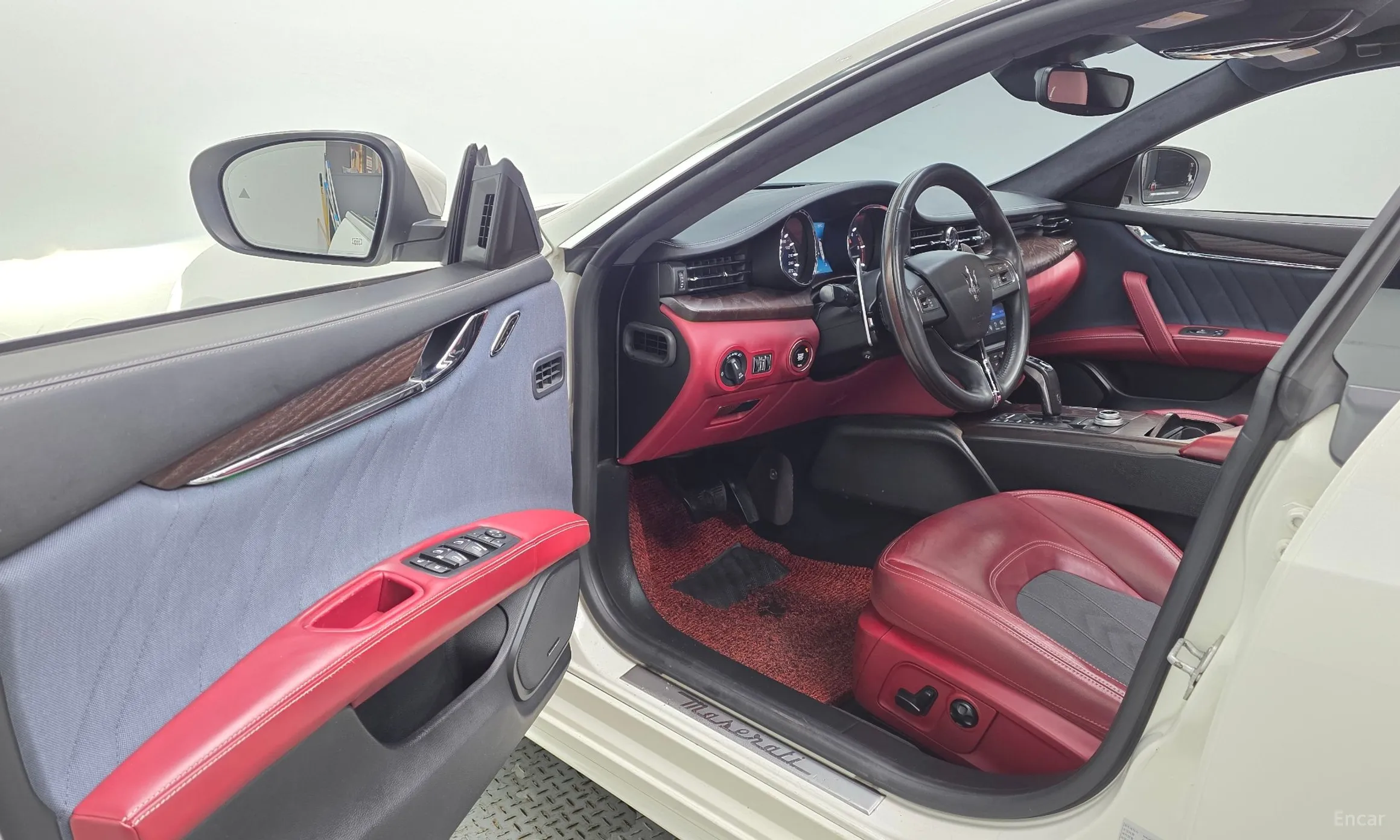 Maserati Quattroporte превью 10