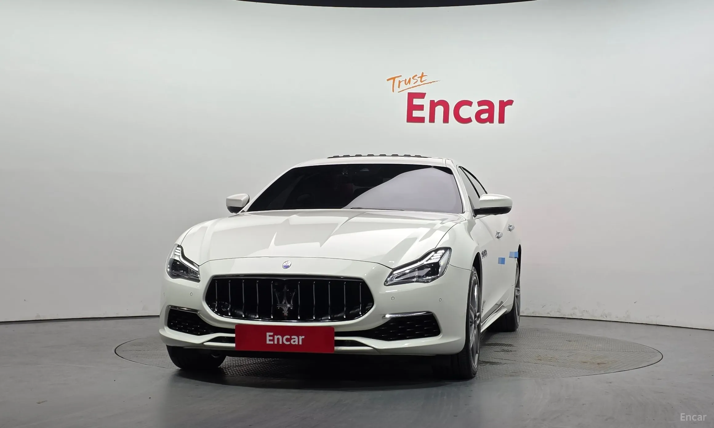 Maserati Quattroporte превью 3