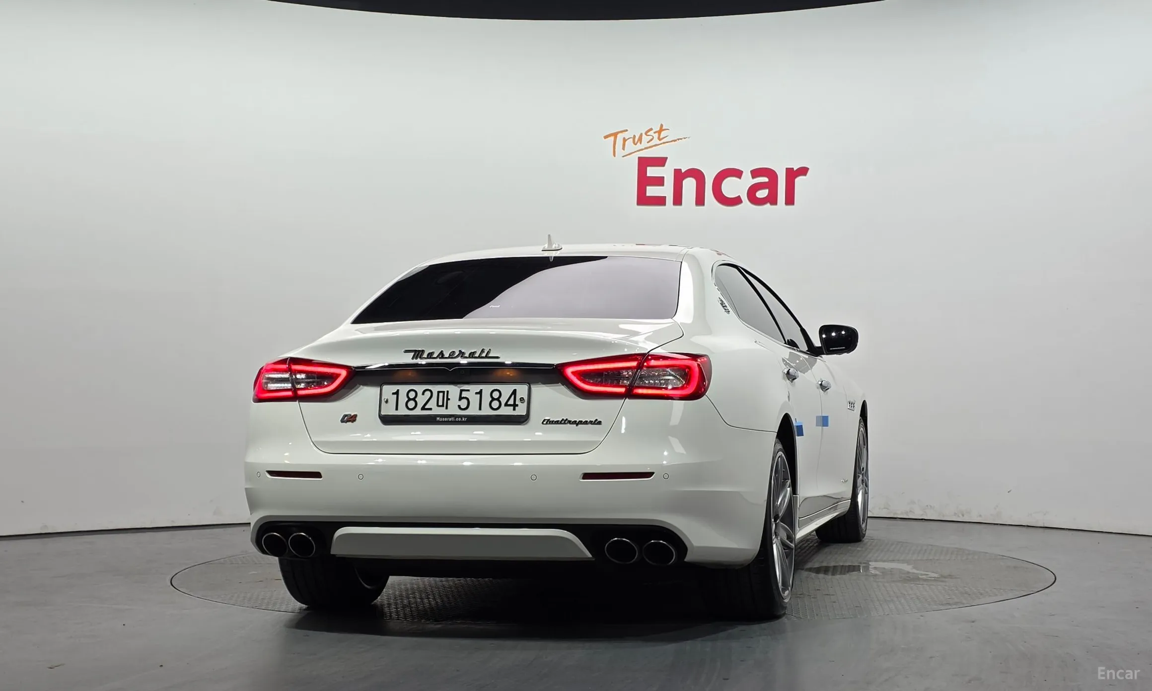 Maserati Quattroporte превью 4