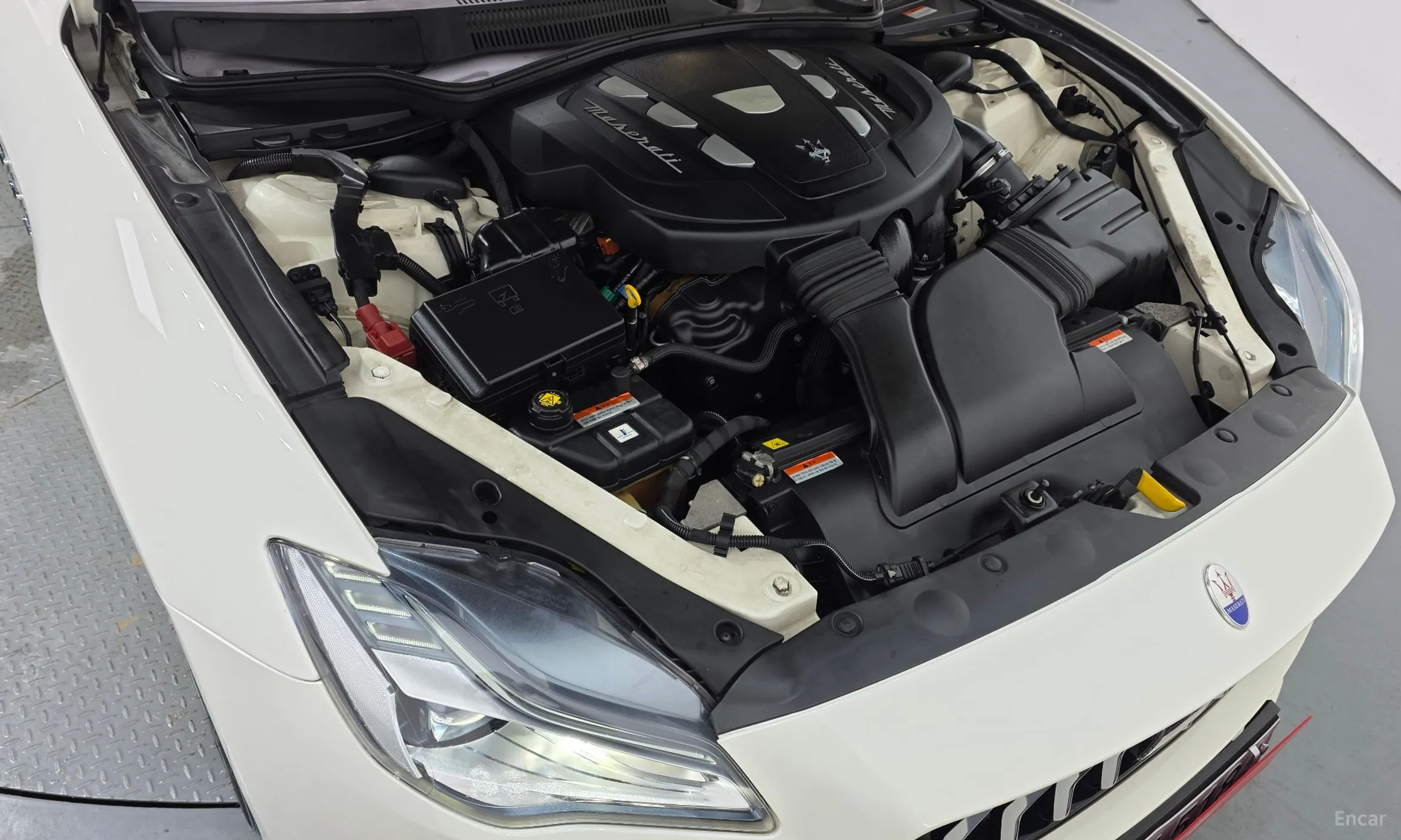 Maserati Quattroporte превью 6