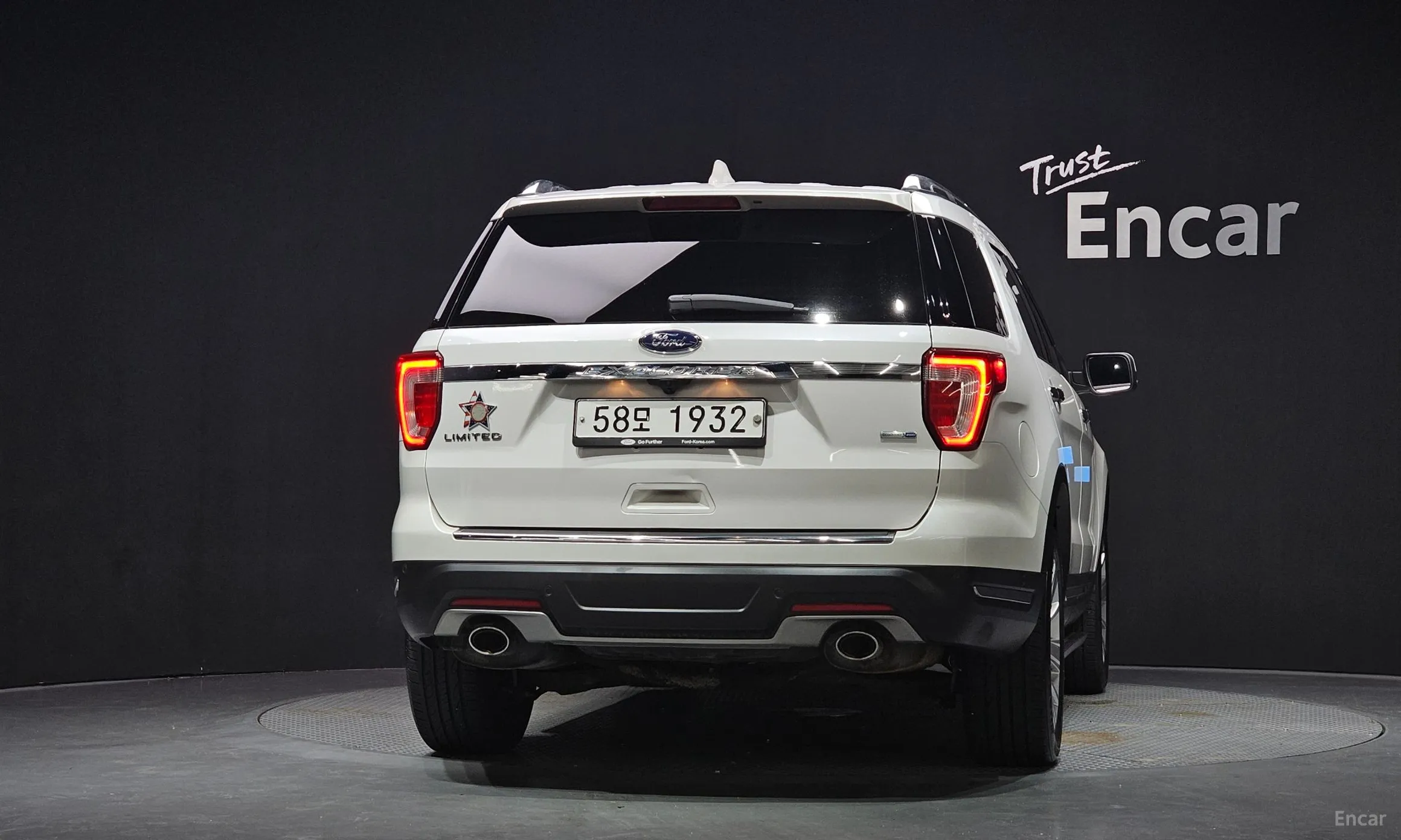 Ford Explorer превью 4