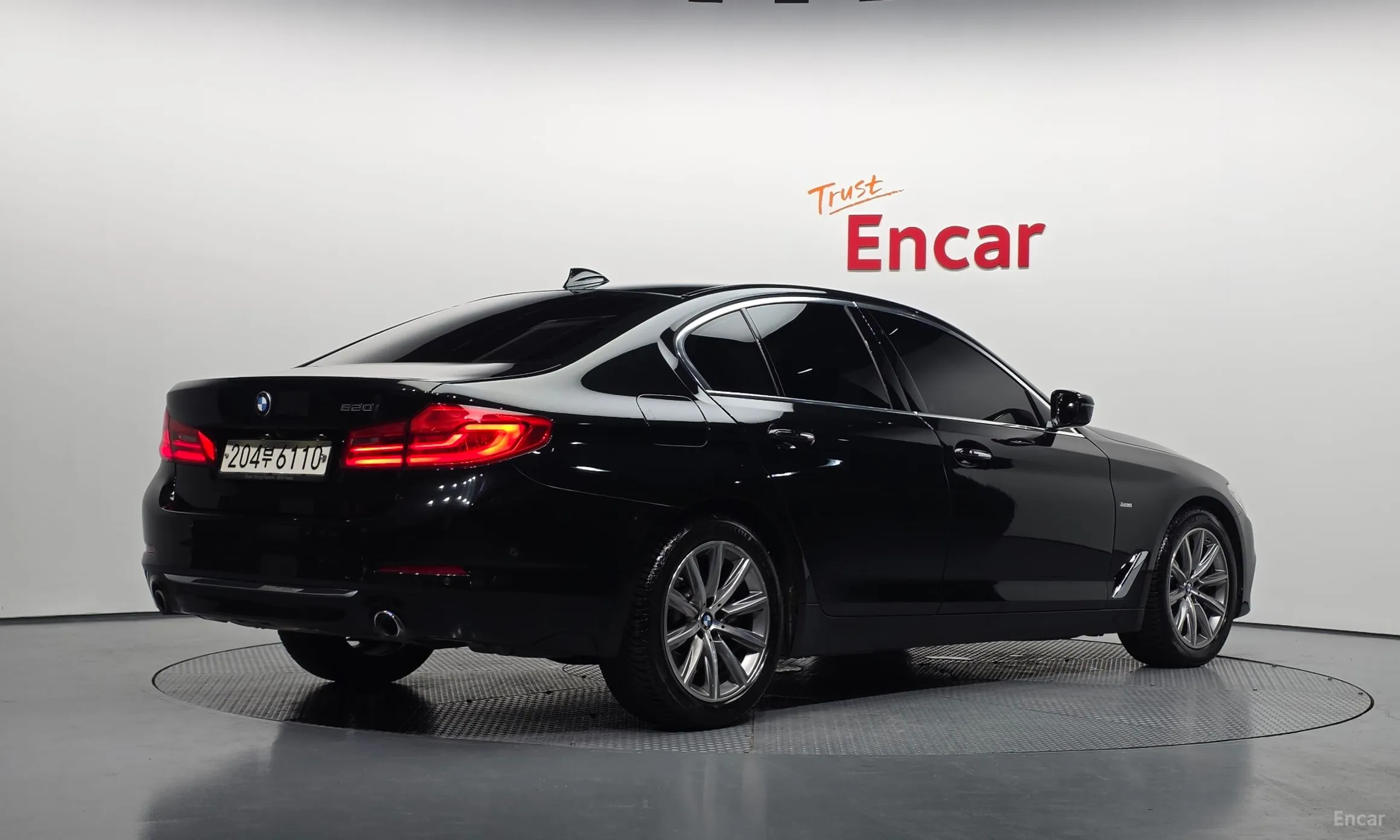 BMW 5 Series (G30)