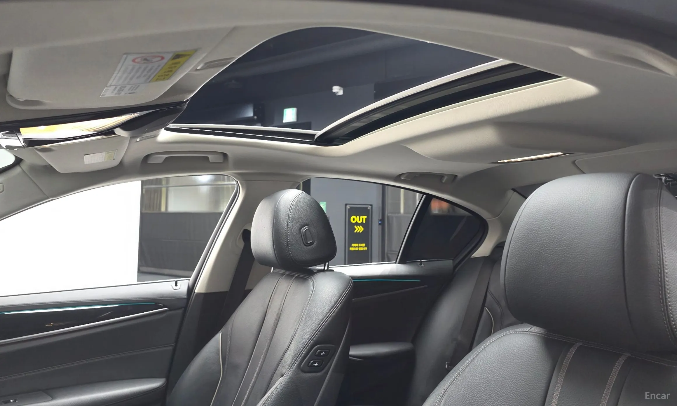 BMW 5 Series (G30) превью 18