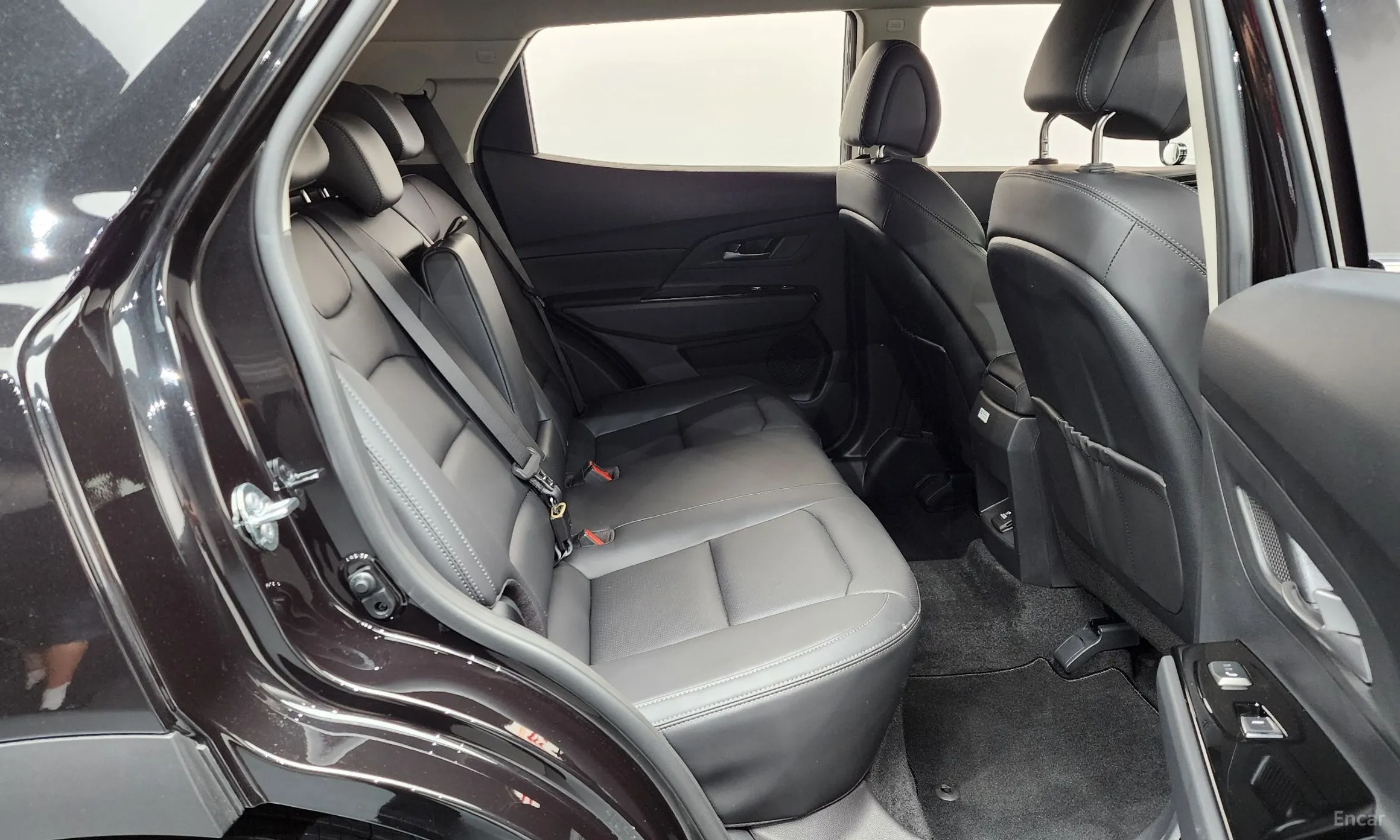 KG Mobility (SsangYong) Beautiful Korando превью 11