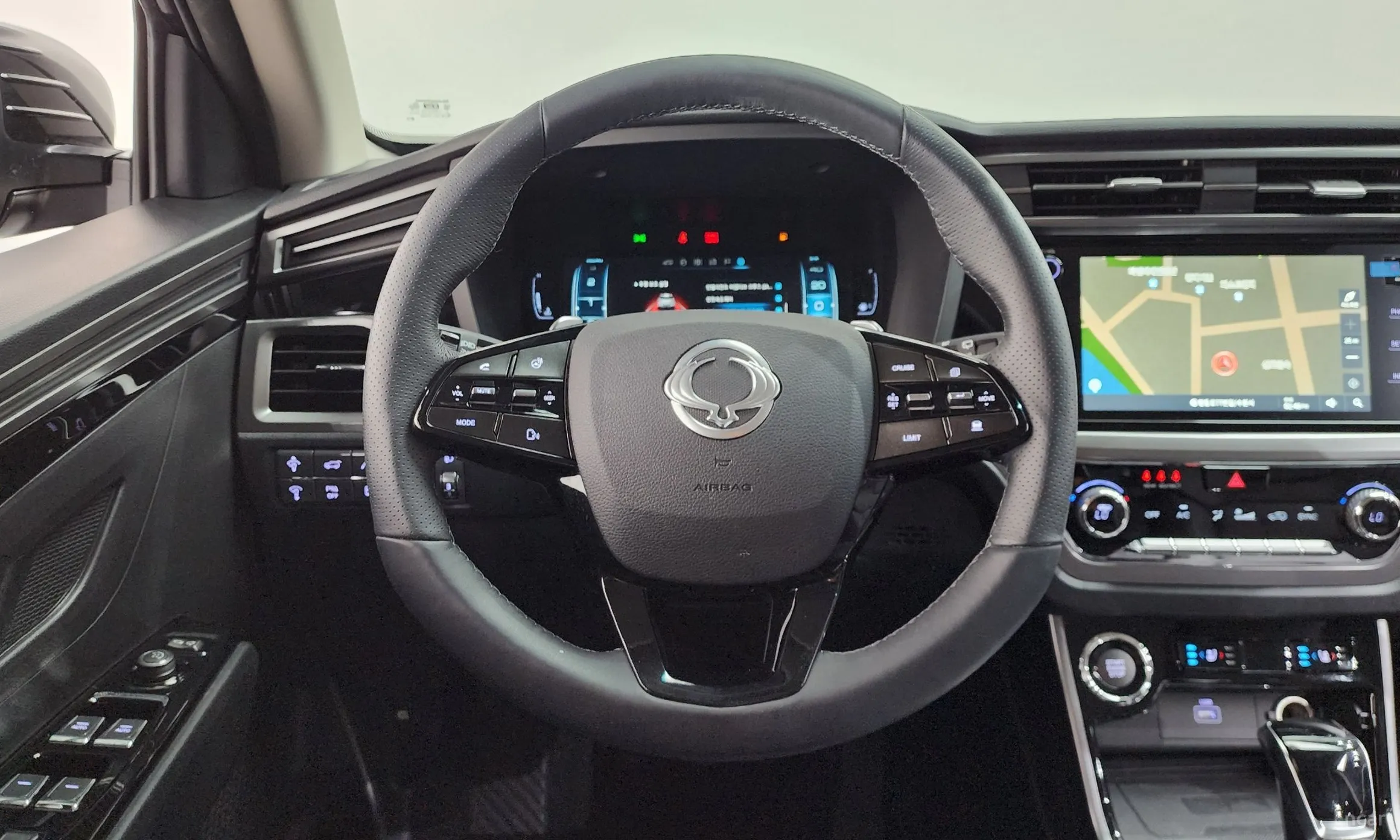 KG Mobility (SsangYong) Beautiful Korando превью 12