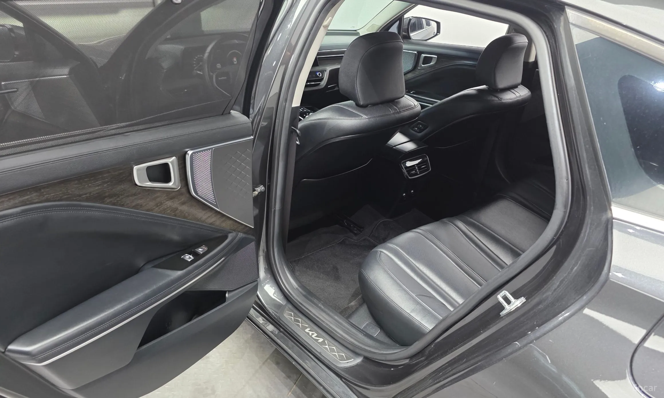 Kia K8 превью 11