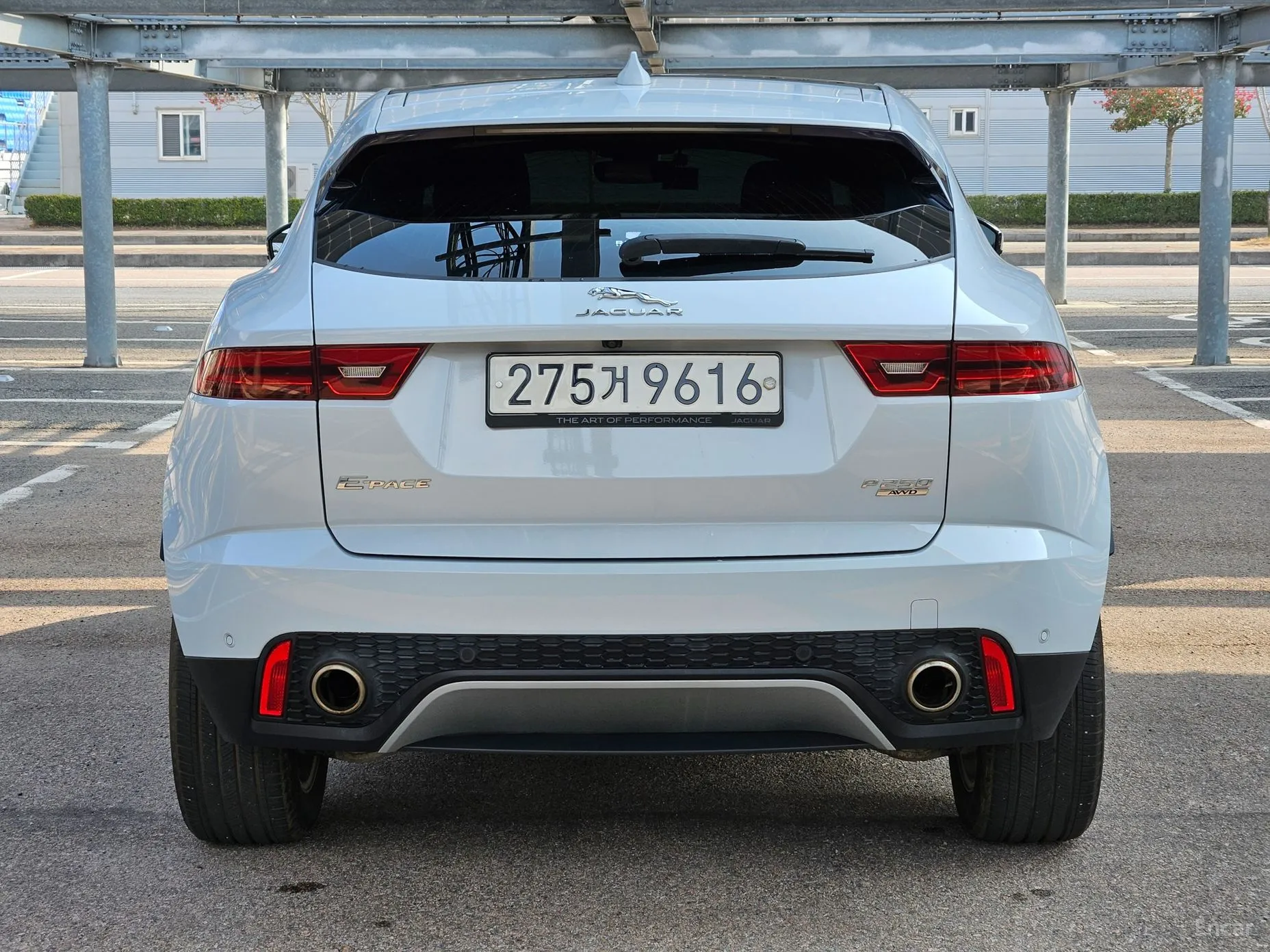 Jaguar E-PACE превью 6